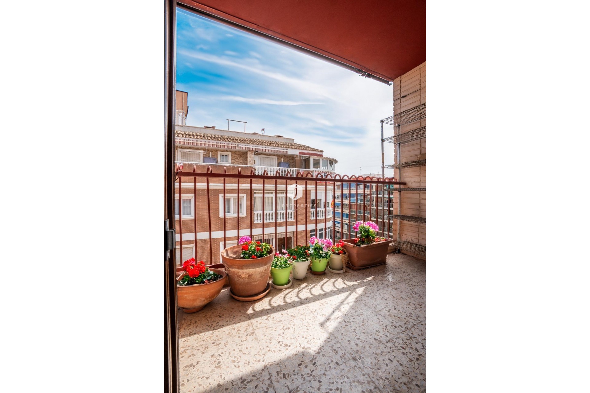 Z drugiej ręki - Mieszkanie w bloku -
Torrevieja - El Acequión - Los Náufragos