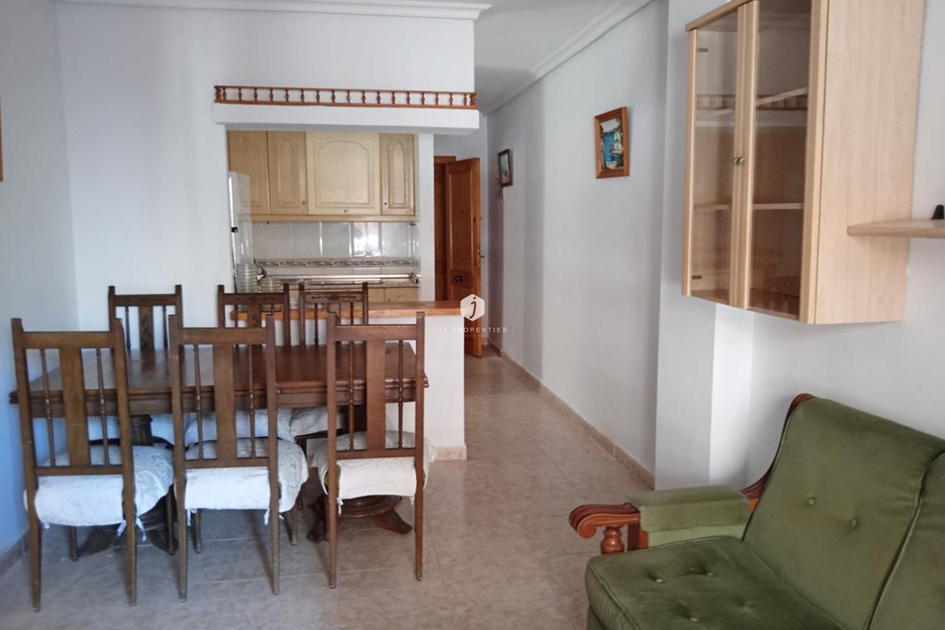 Z drugiej ręki - Mieszkanie w bloku -
Torrevieja - El molino