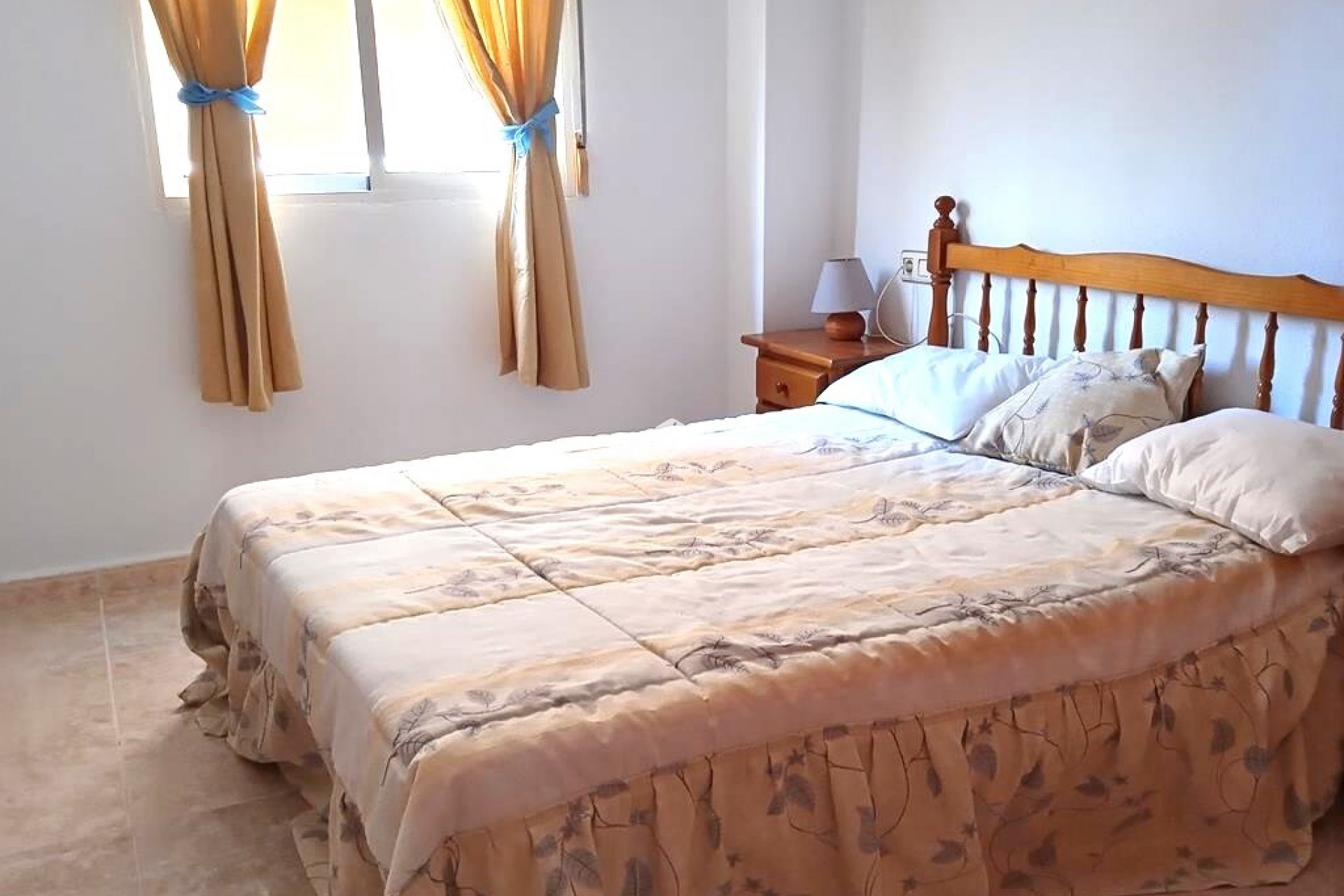 Z drugiej ręki - Mieszkanie w bloku -
Torrevieja - El molino