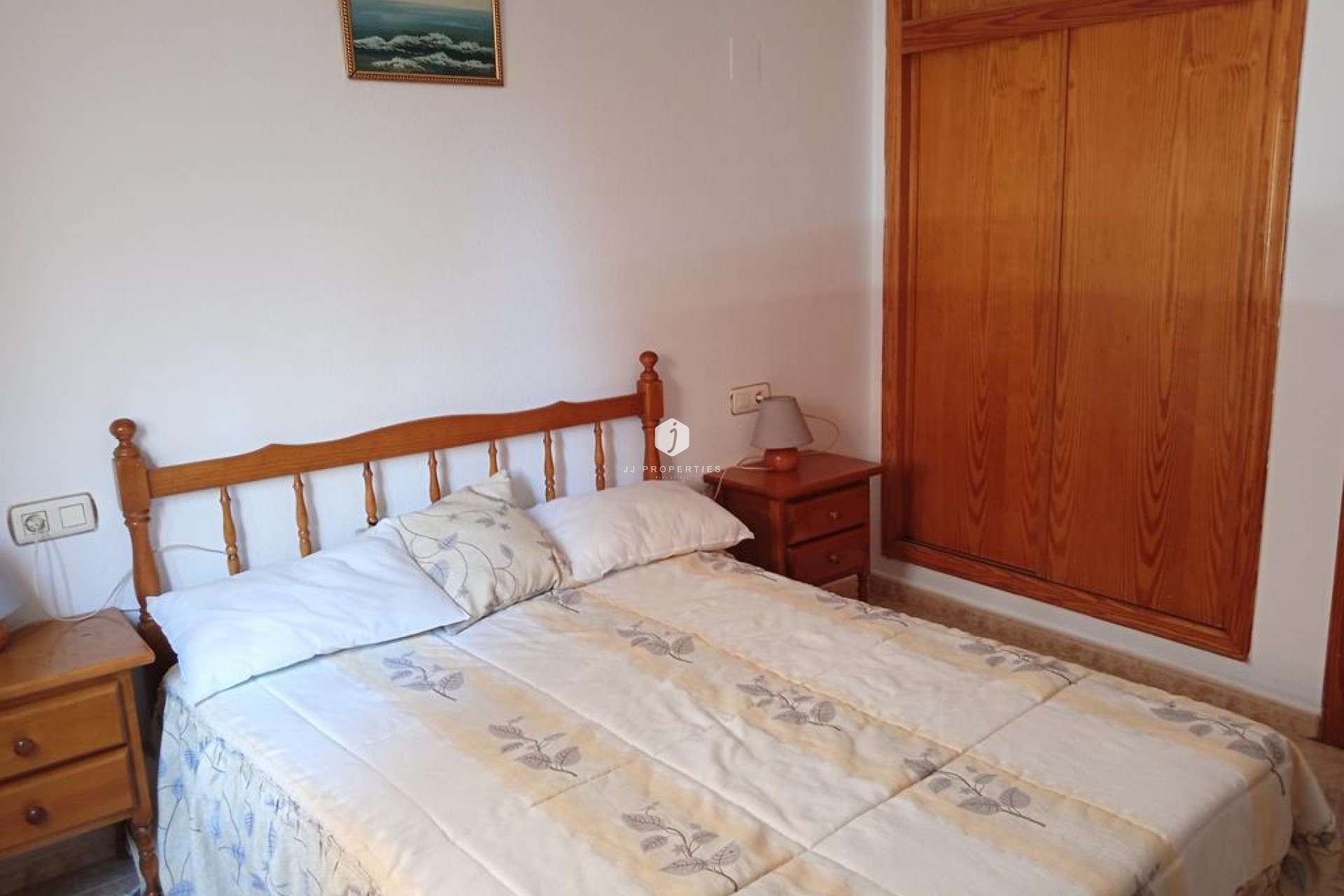 Z drugiej ręki - Mieszkanie w bloku -
Torrevieja - El molino