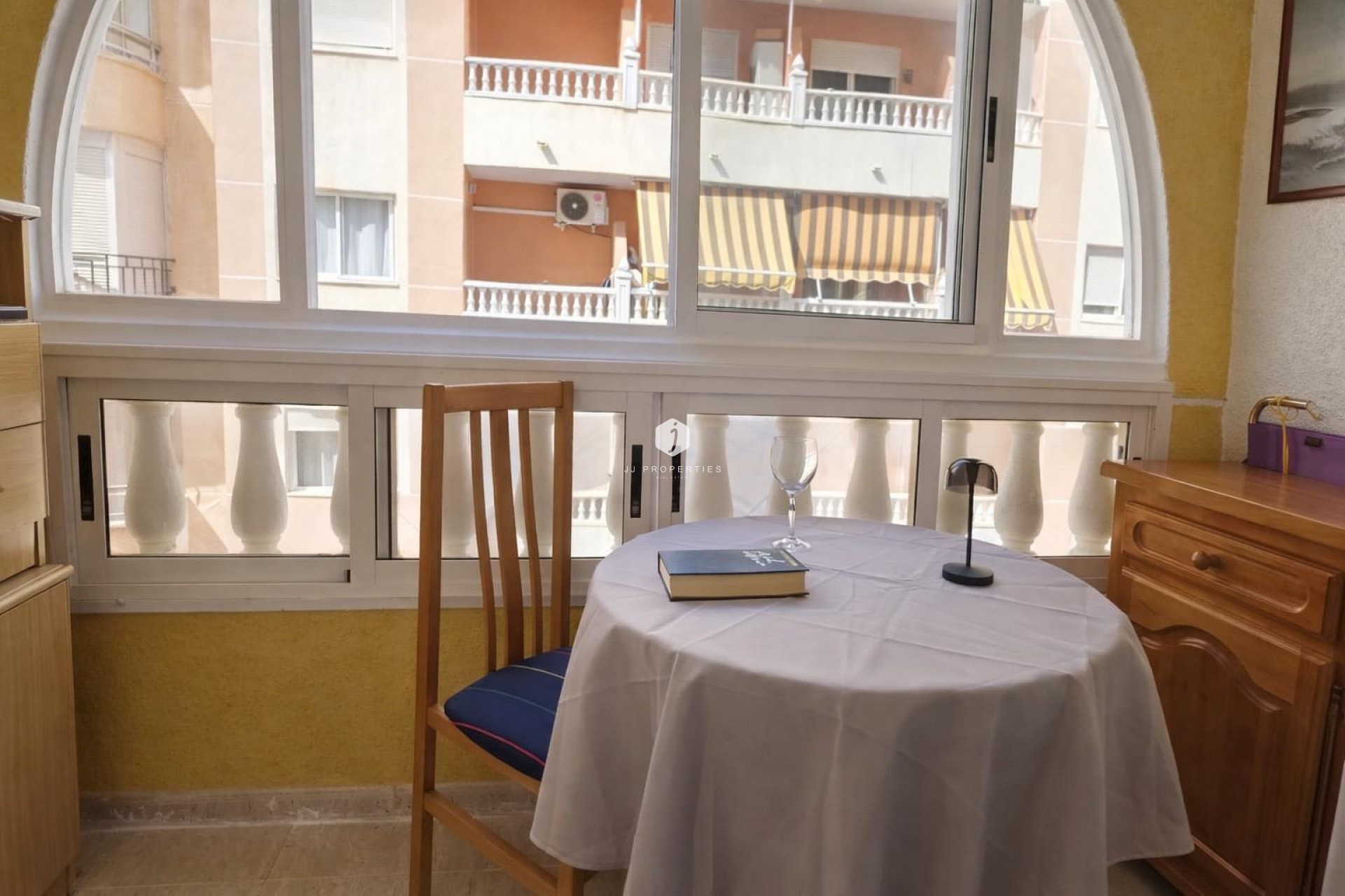 Z drugiej ręki - Mieszkanie w bloku -
Torrevieja - Habaneras