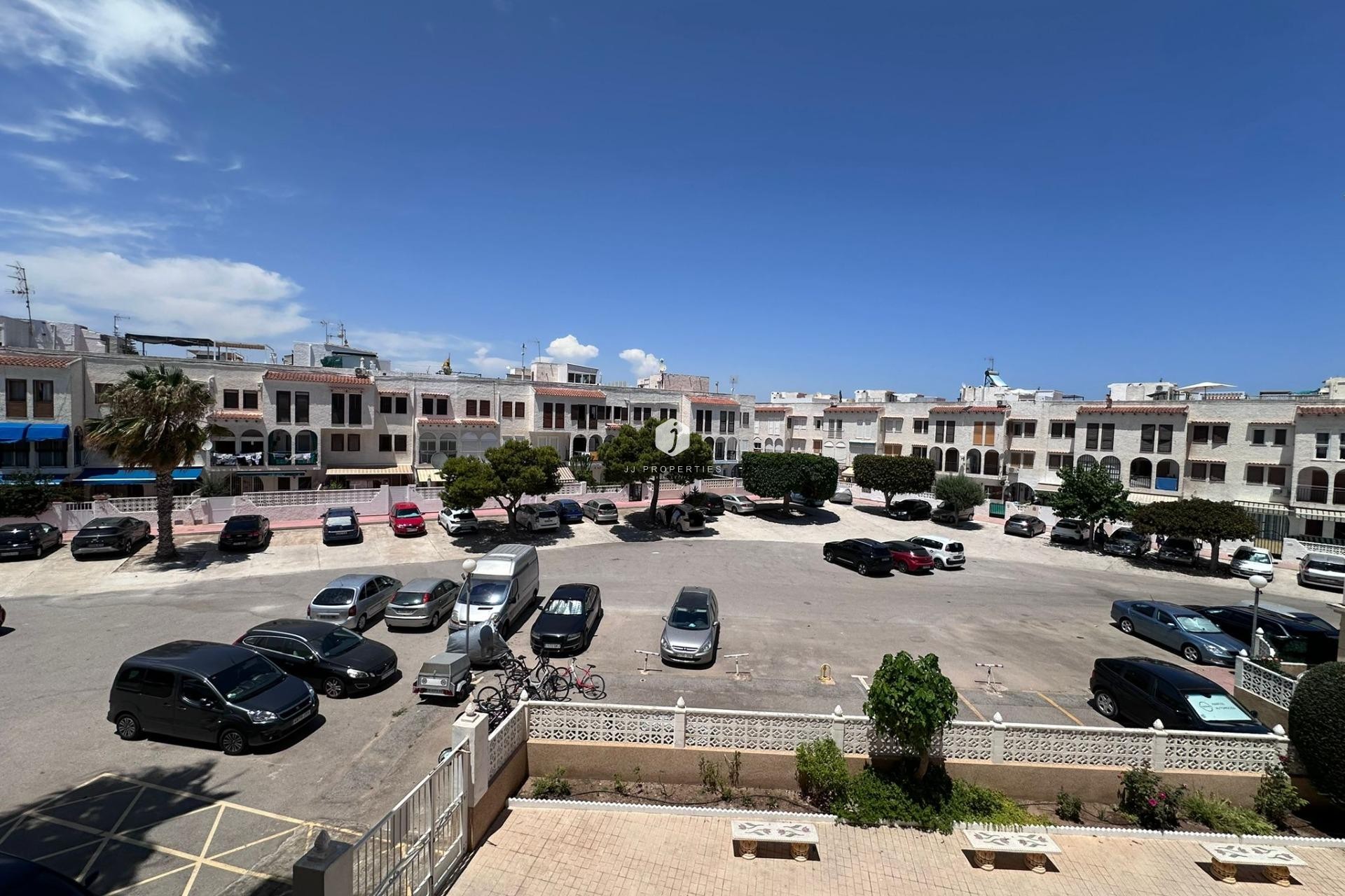 Z drugiej ręki - Mieszkanie w bloku -
Torrevieja - Habaneras