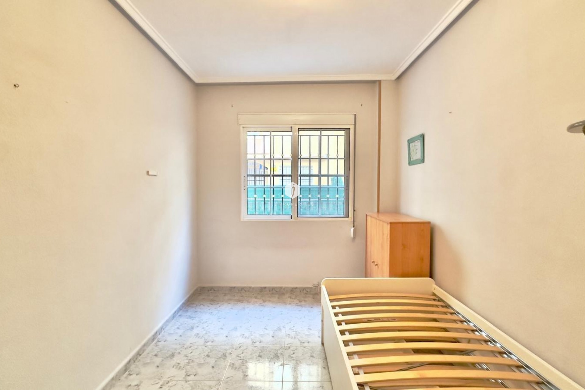 Z drugiej ręki - Mieszkanie w bloku -
Torrevieja - La Mata Pueblo