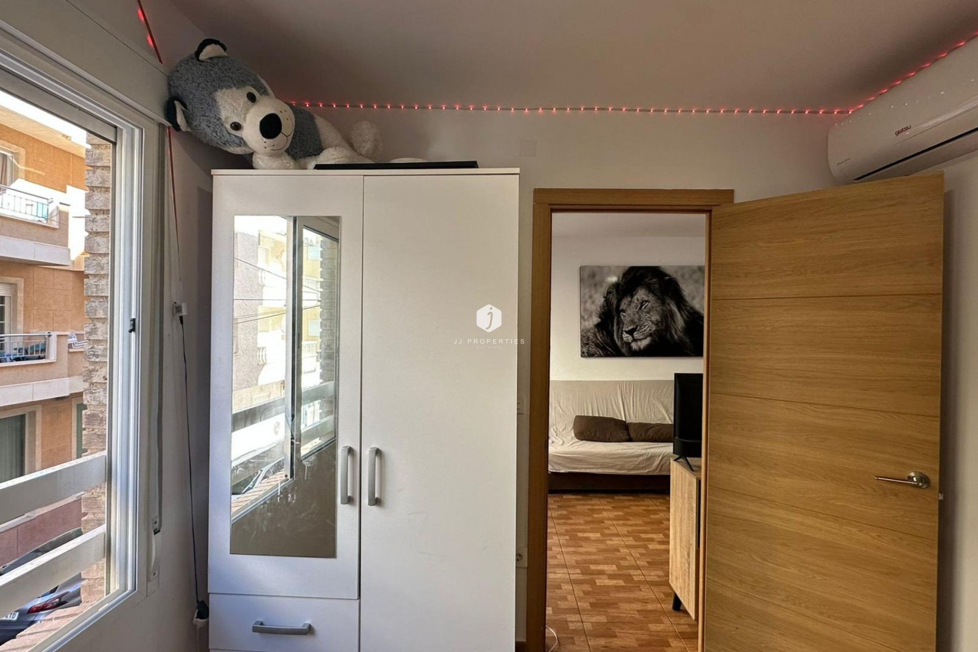 Z drugiej ręki - Mieszkanie w bloku -
Torrevieja - La Mata Pueblo