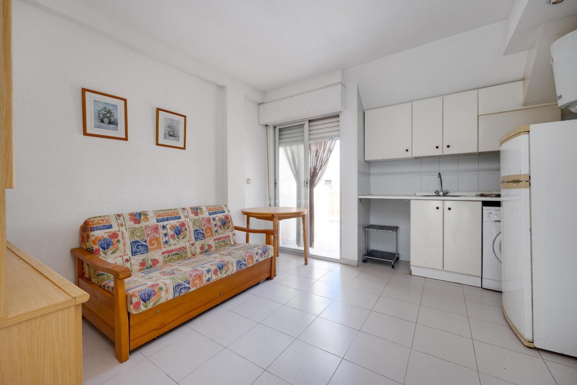 Z drugiej ręki - Mieszkanie w bloku -
Torrevieja - La Mata Pueblo