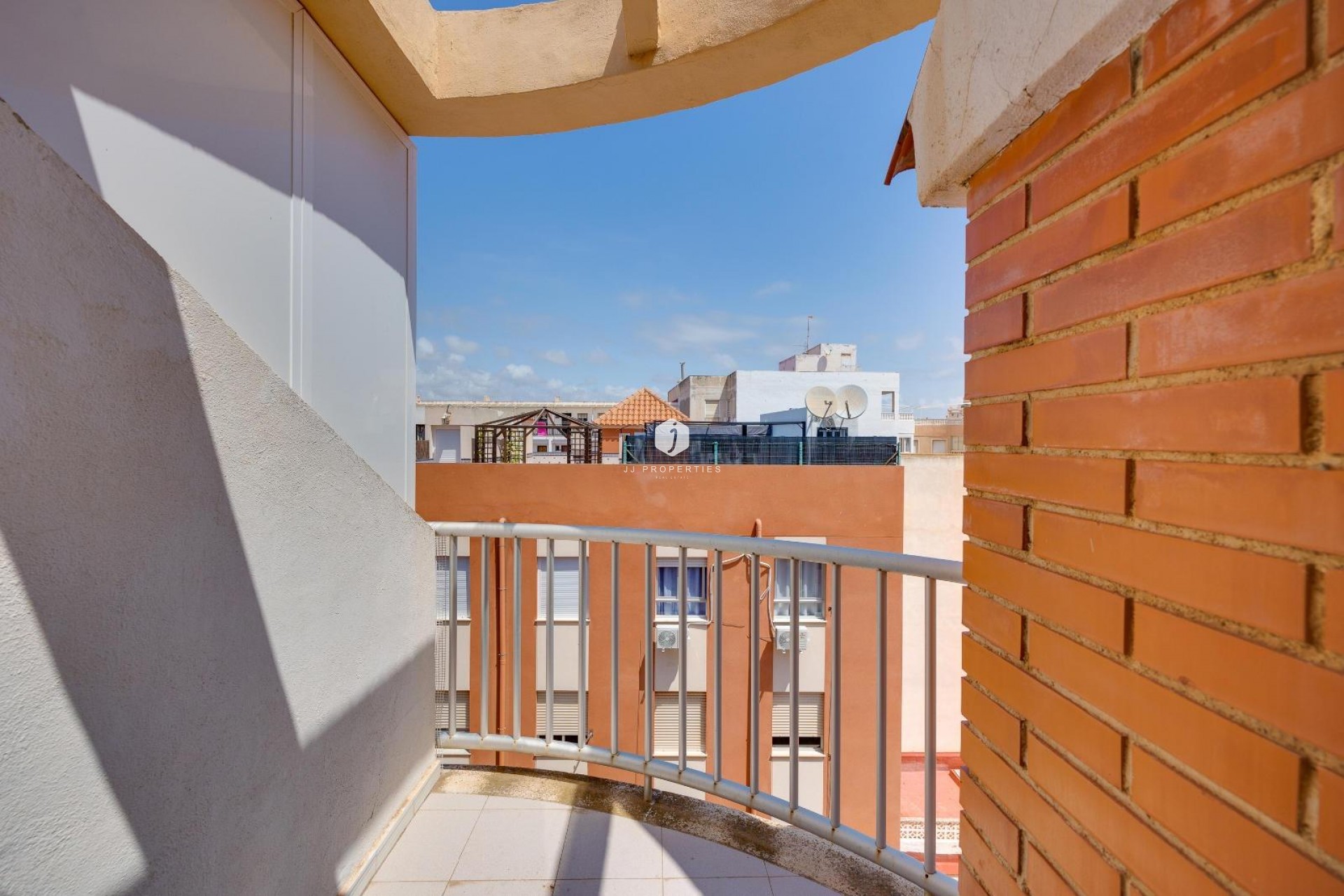 Z drugiej ręki - Mieszkanie w bloku -
Torrevieja - La Mata Pueblo