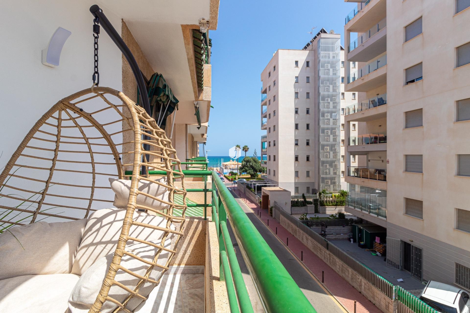 Z drugiej ręki - Mieszkanie w bloku -
Torrevieja - La Mata Pueblo