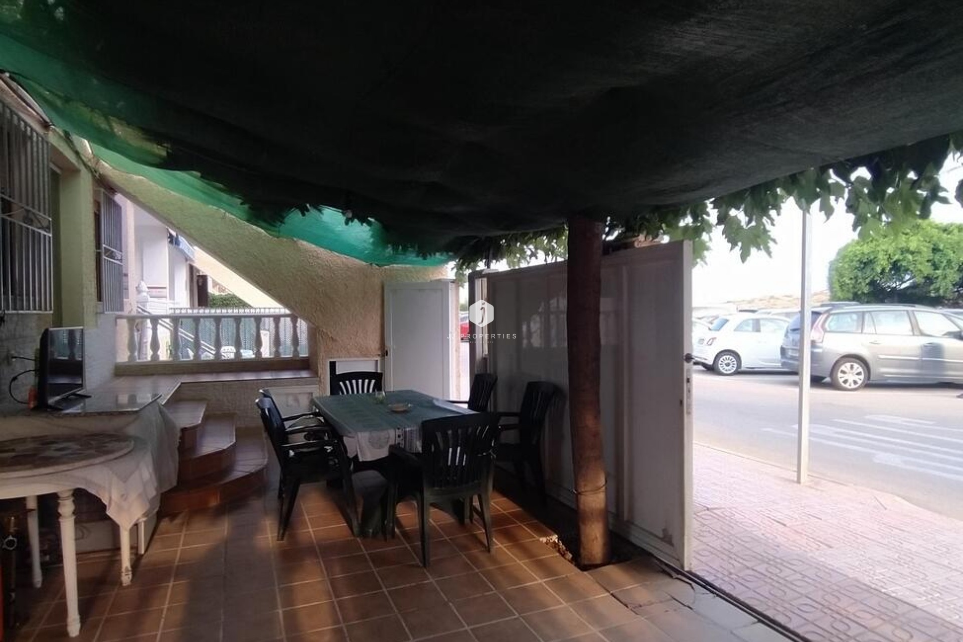 Z drugiej ręki - Mieszkanie w bloku -
Torrevieja - La Mata