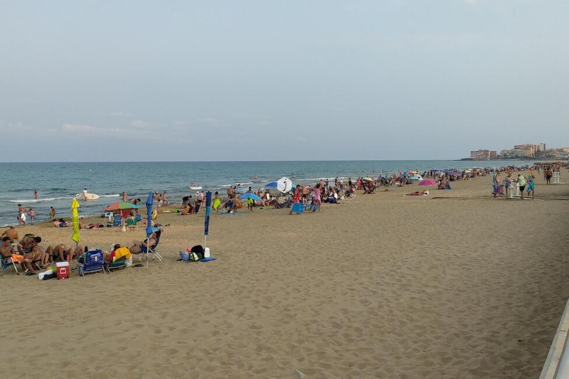 Z drugiej ręki - Mieszkanie w bloku -
Torrevieja - La Mata