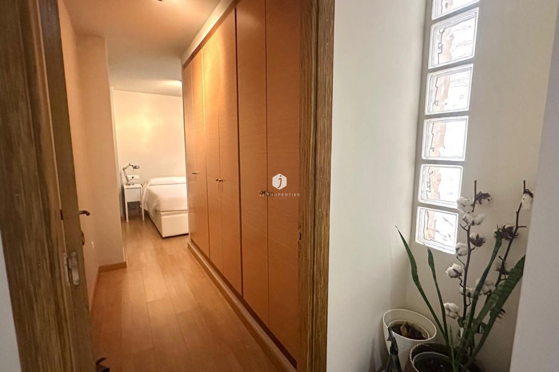 Z drugiej ręki - Mieszkanie w bloku -
Torrevieja - La Mata