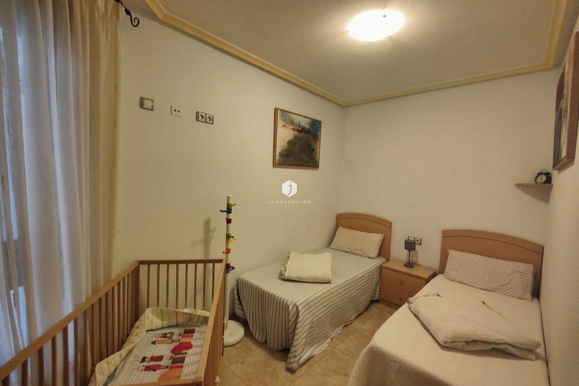 Z drugiej ręki - Mieszkanie w bloku -
Torrevieja - La Mata