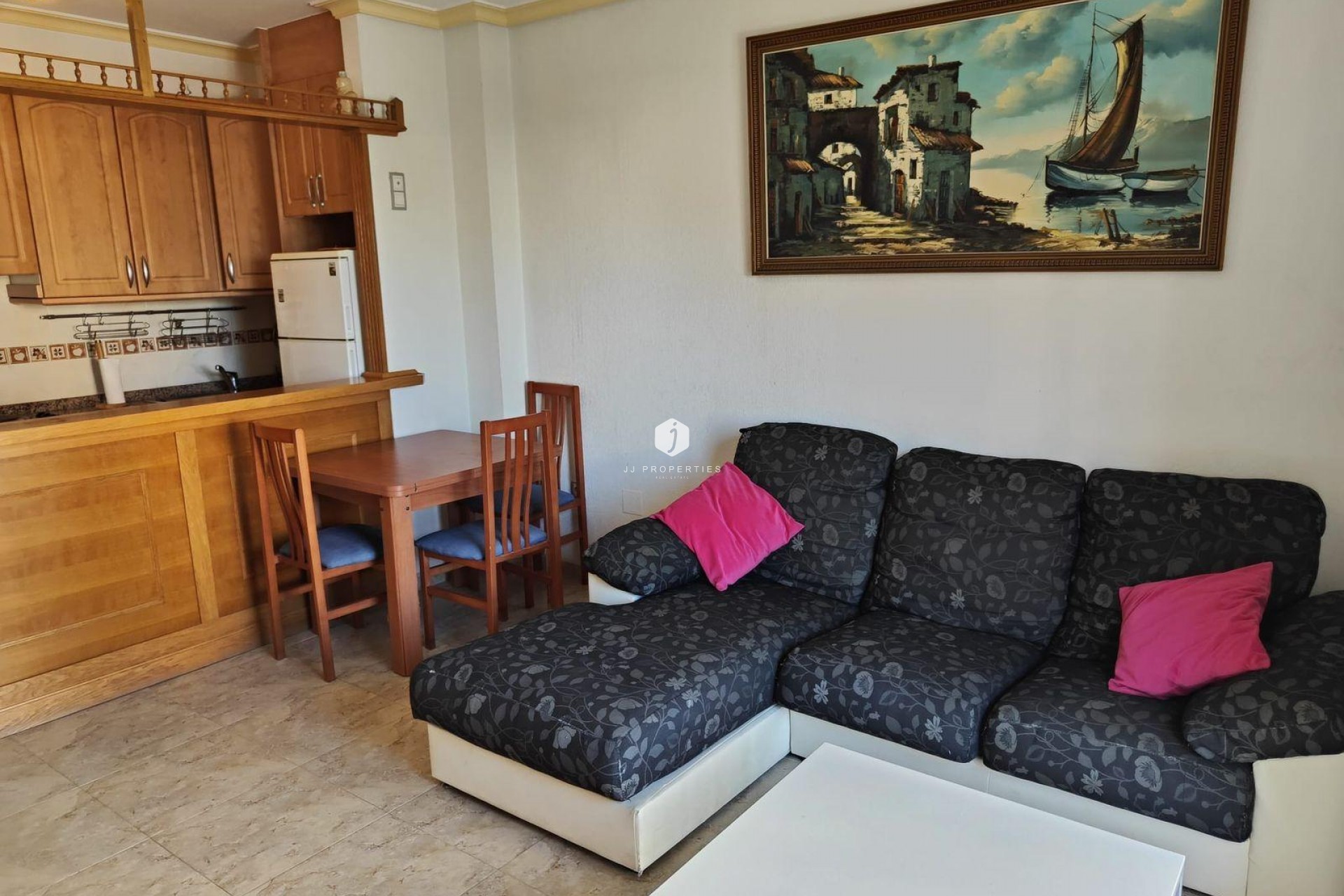 Z drugiej ręki - Mieszkanie w bloku -
Torrevieja - La Mata
