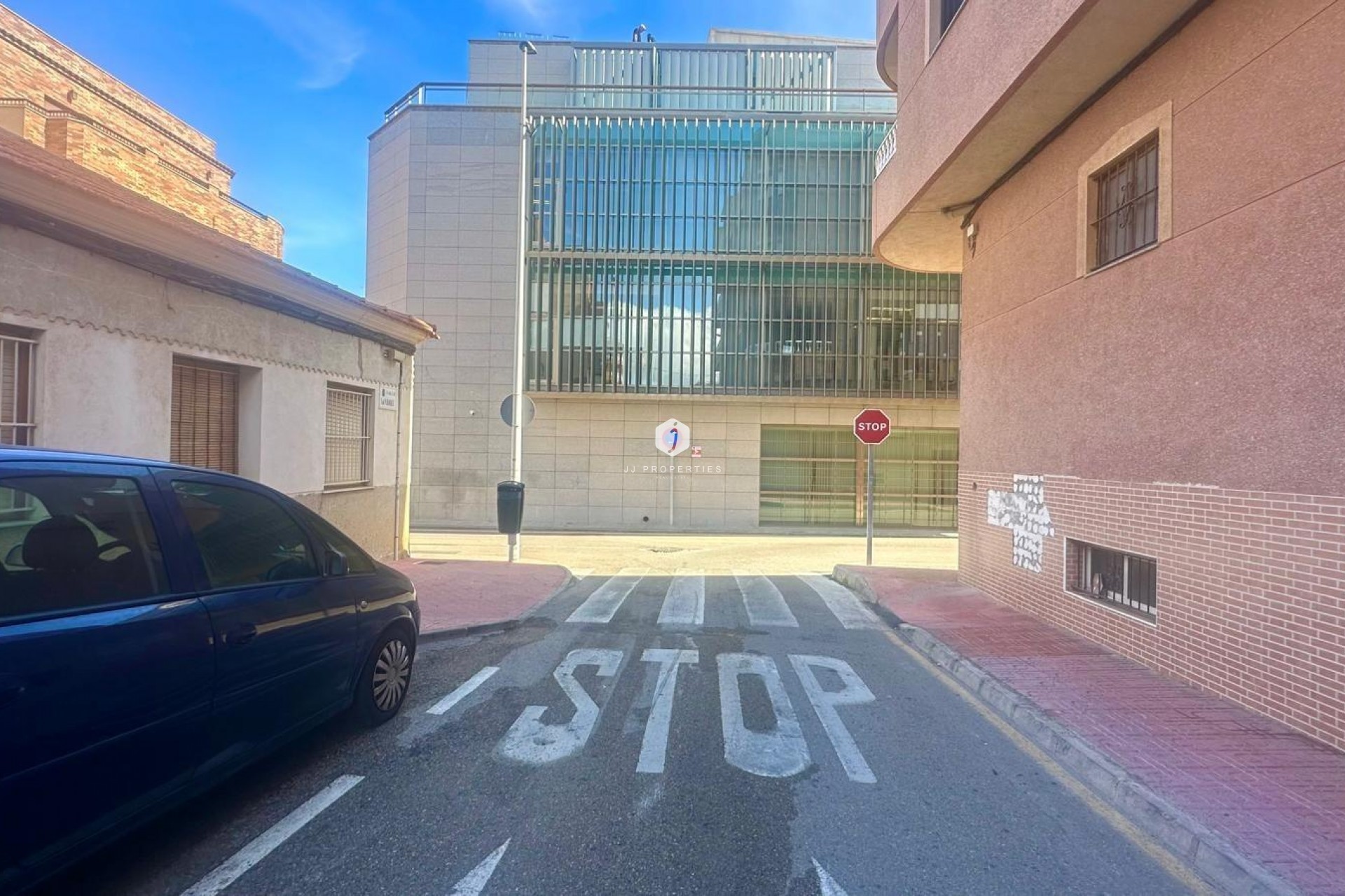 Z drugiej ręki - Mieszkanie w bloku -
Torrevieja - La Mata