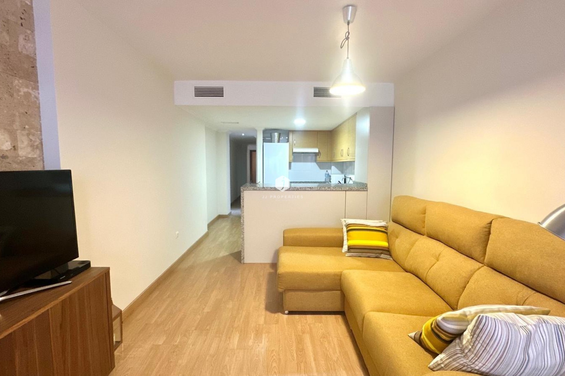 Z drugiej ręki - Mieszkanie w bloku -
Torrevieja - La Mata