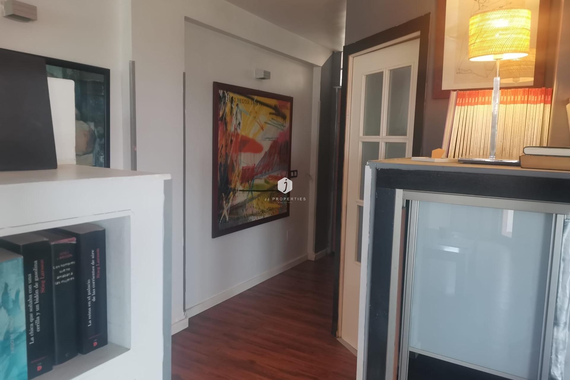 Z drugiej ręki - Mieszkanie w bloku -
Torrevieja - La veleta