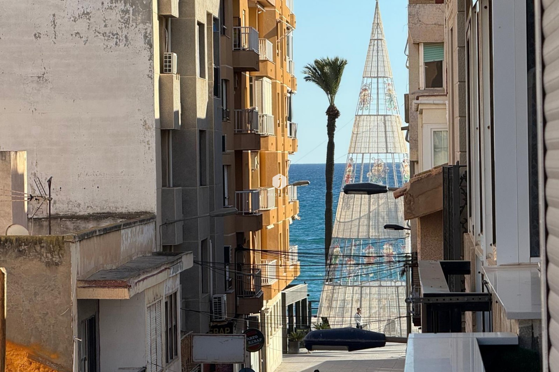 Z drugiej ręki - Mieszkanie w bloku -
Torrevieja - Las Piscinas Naturales
