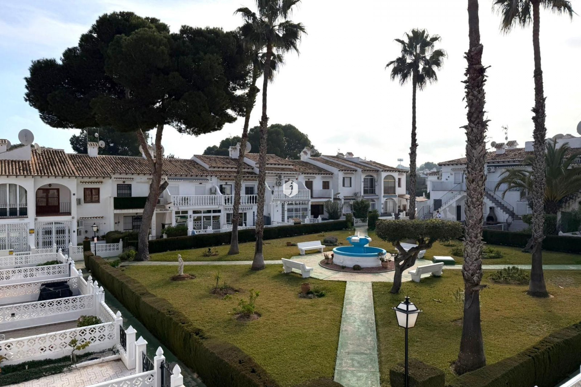 Z drugiej ręki - Mieszkanie w bloku -
Torrevieja - Los Balcones - Los Altos del Edén