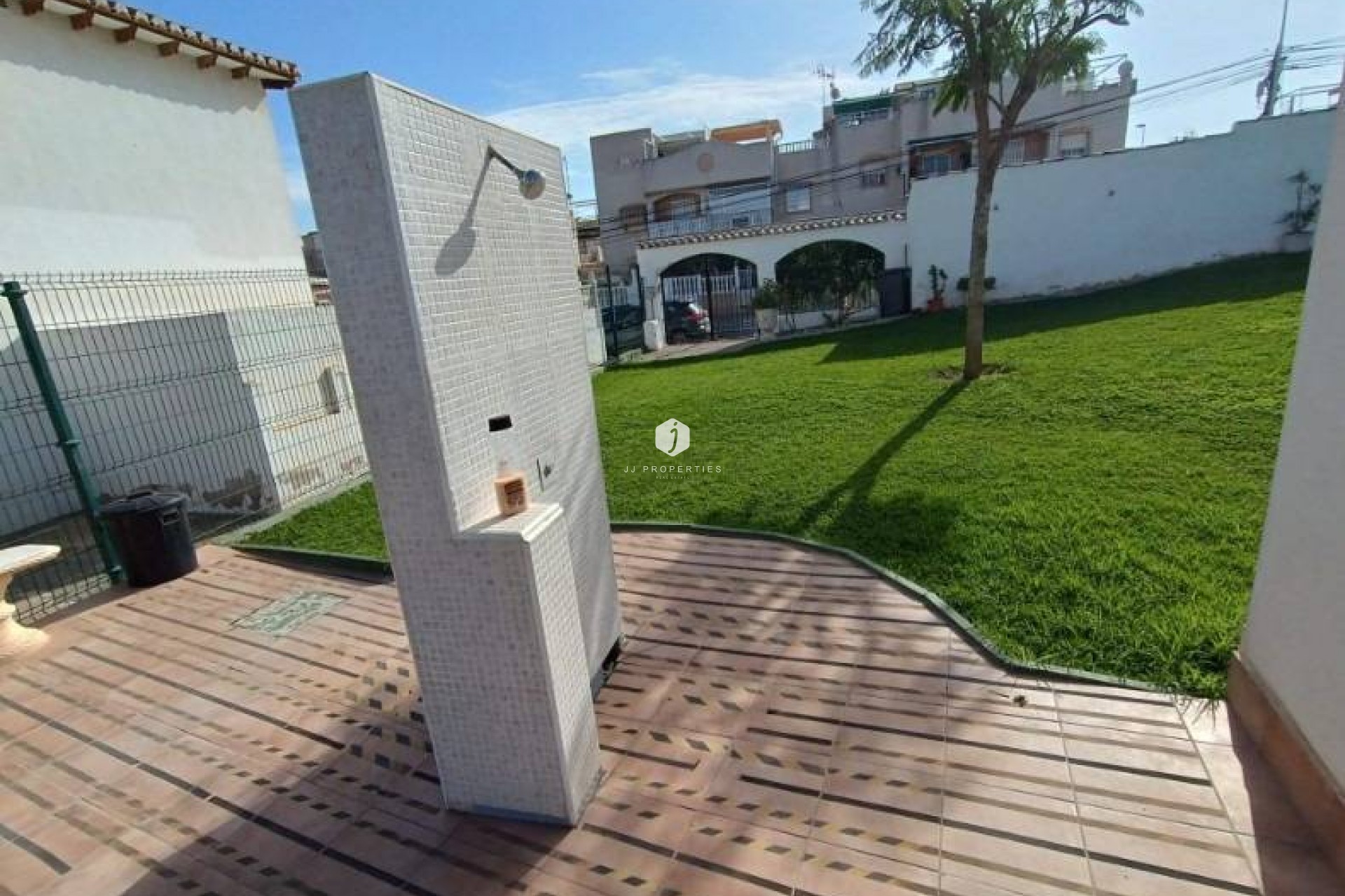 Z drugiej ręki - Mieszkanie w bloku -
Torrevieja - Los Balcones
