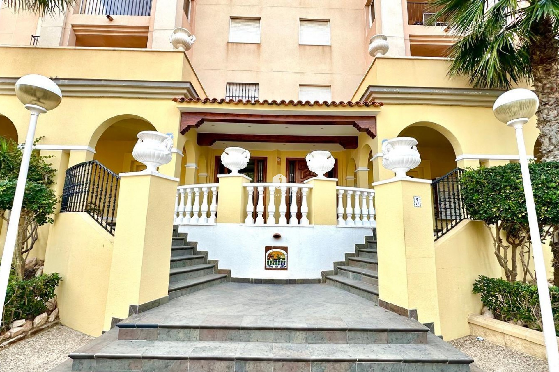 Z drugiej ręki - Mieszkanie w bloku -
Torrevieja - Los Frutales