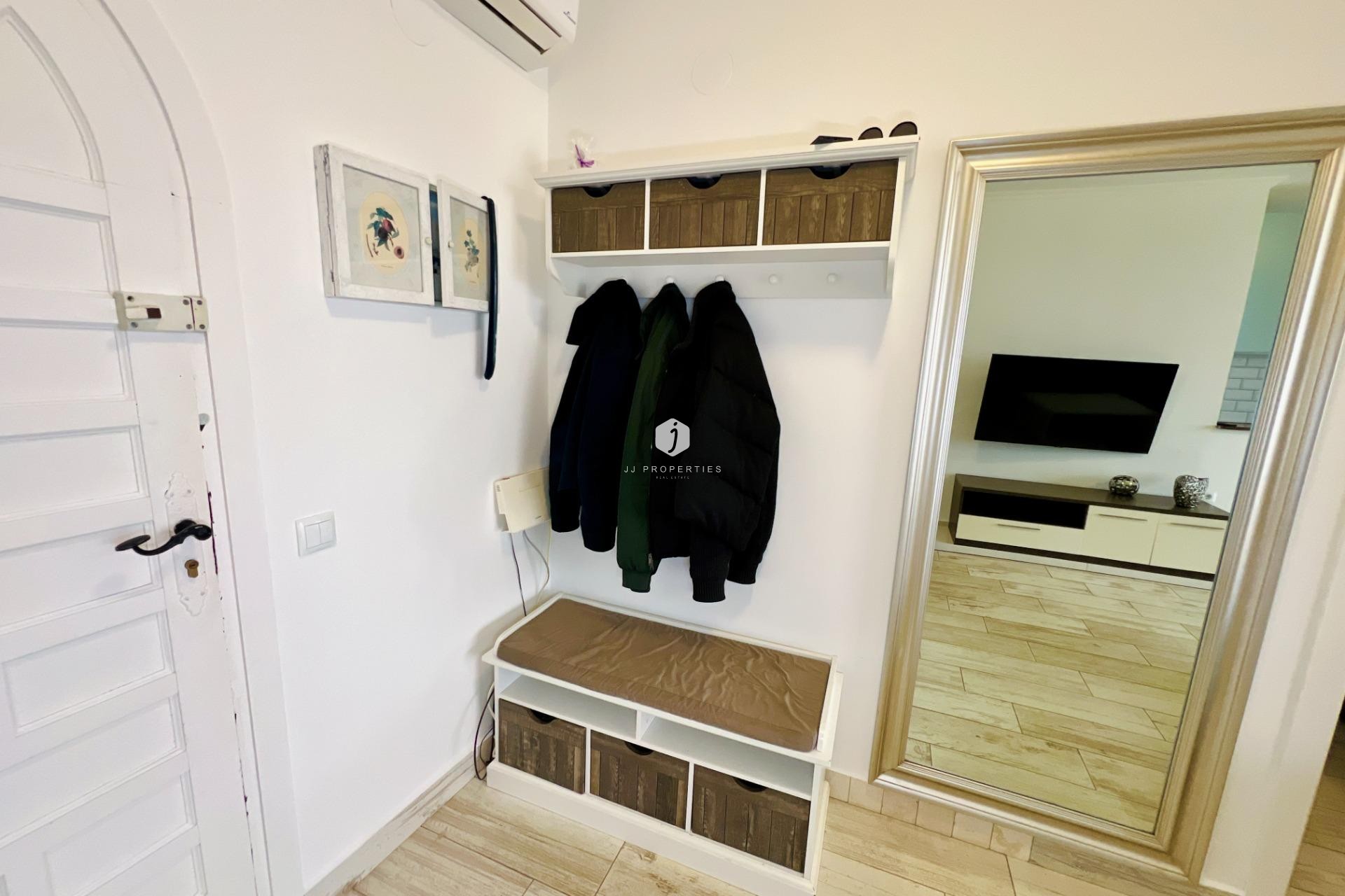 Z drugiej ręki - Mieszkanie w bloku -
Torrevieja - Miramar - Torre Del Moro