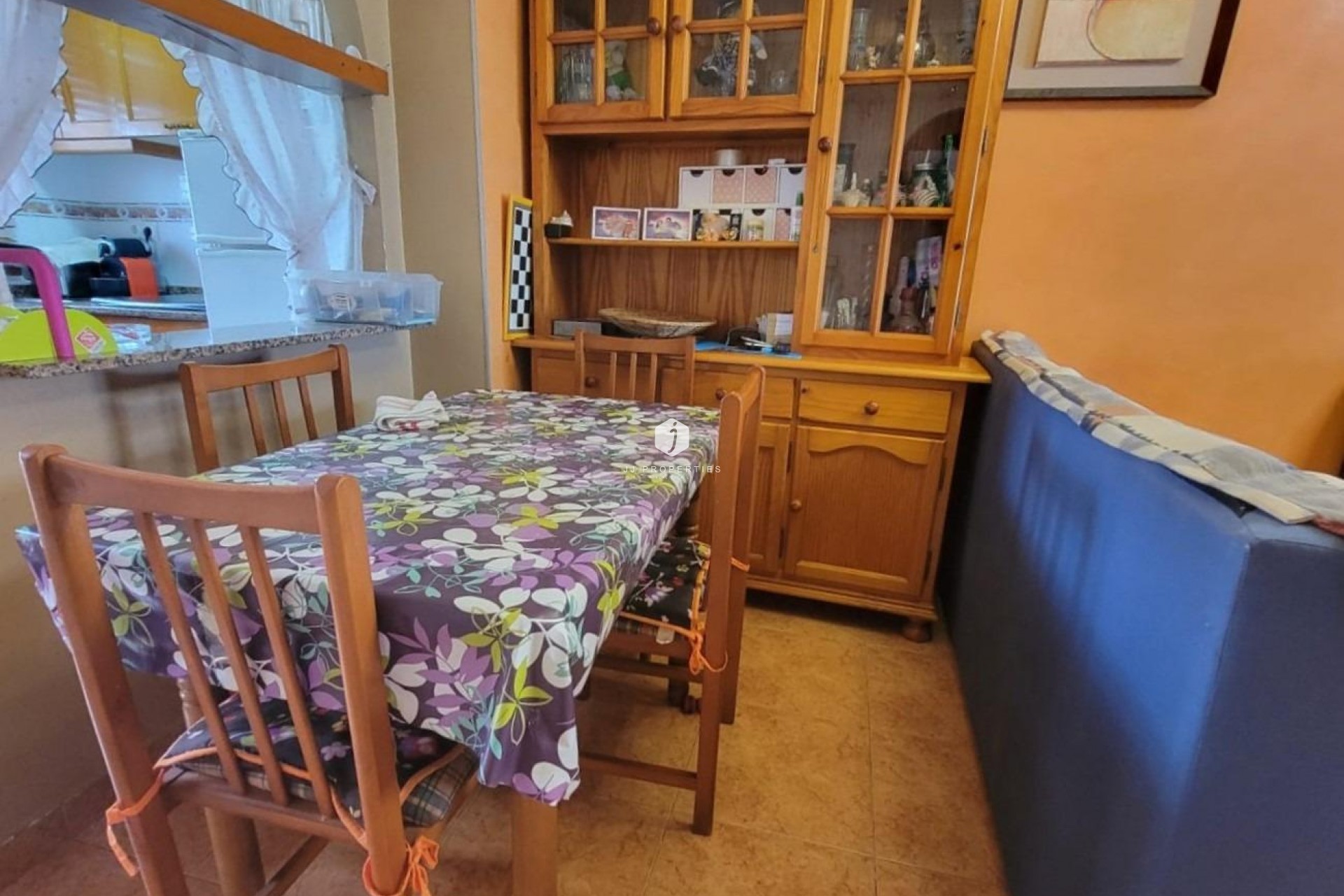 Z drugiej ręki - Mieszkanie w bloku -
Torrevieja - Nueva Torrevieja