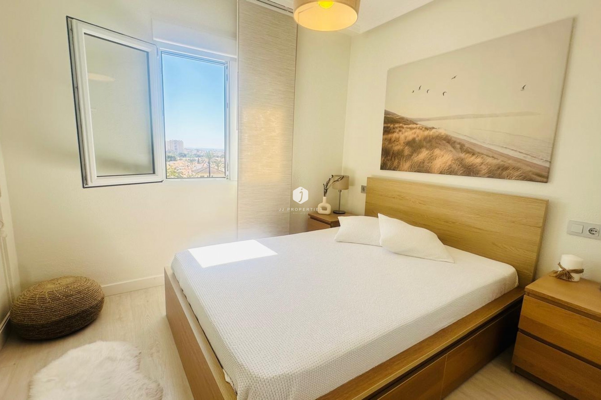 Z drugiej ręki - Mieszkanie w bloku -
Torrevieja - Nueva Torrevieja