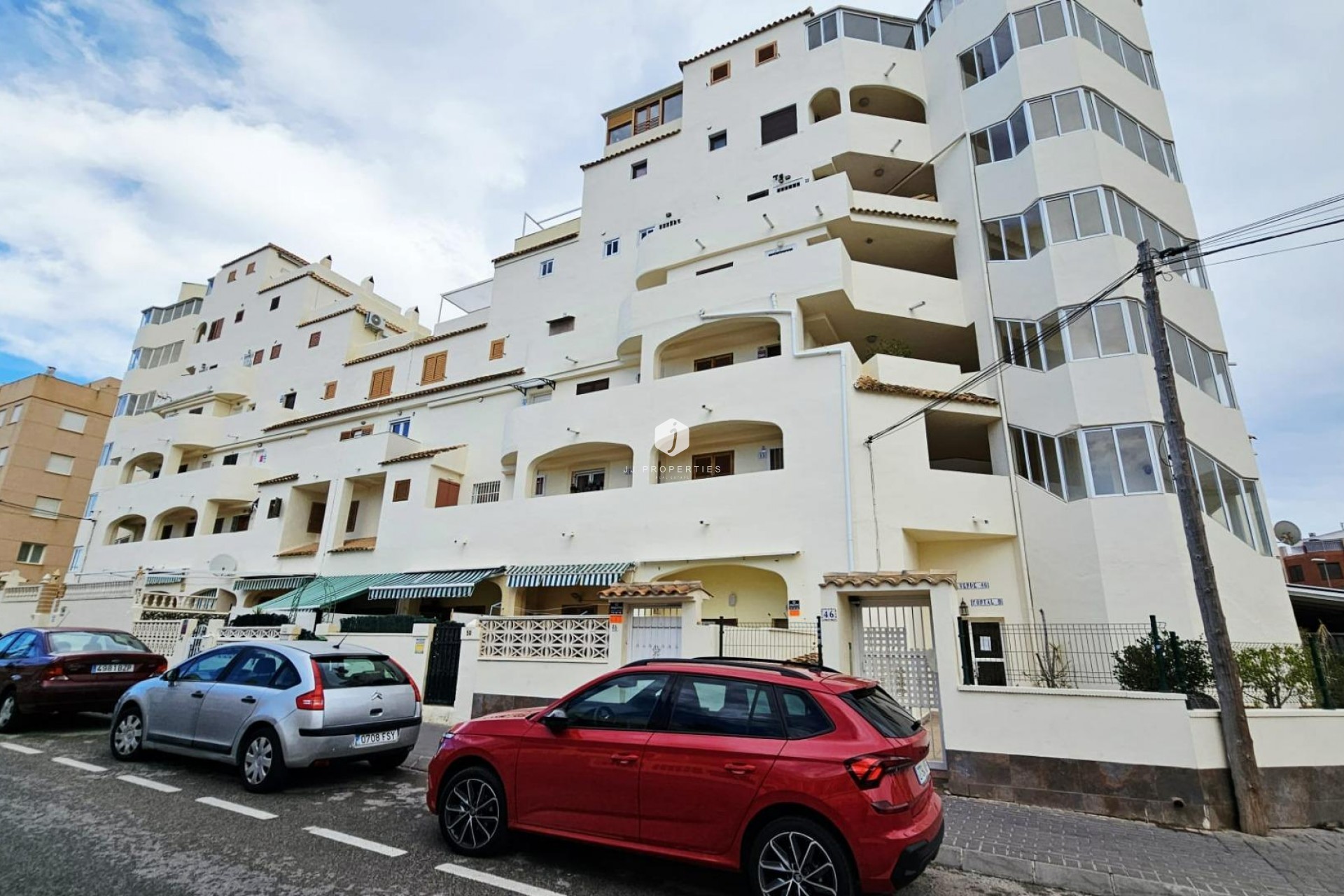 Z drugiej ręki - Mieszkanie w bloku -
Torrevieja - Nueva Torrevieja