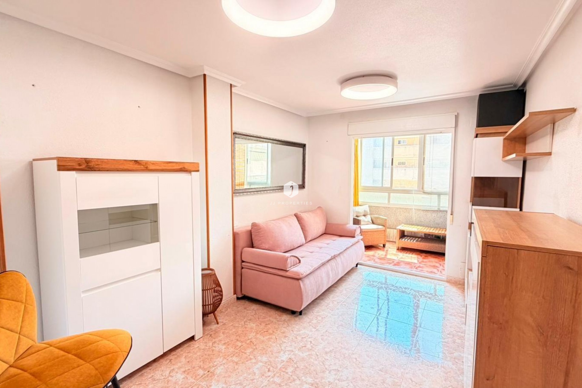 Z drugiej ręki - Mieszkanie w bloku -
Torrevieja - Nueva Torrevieja