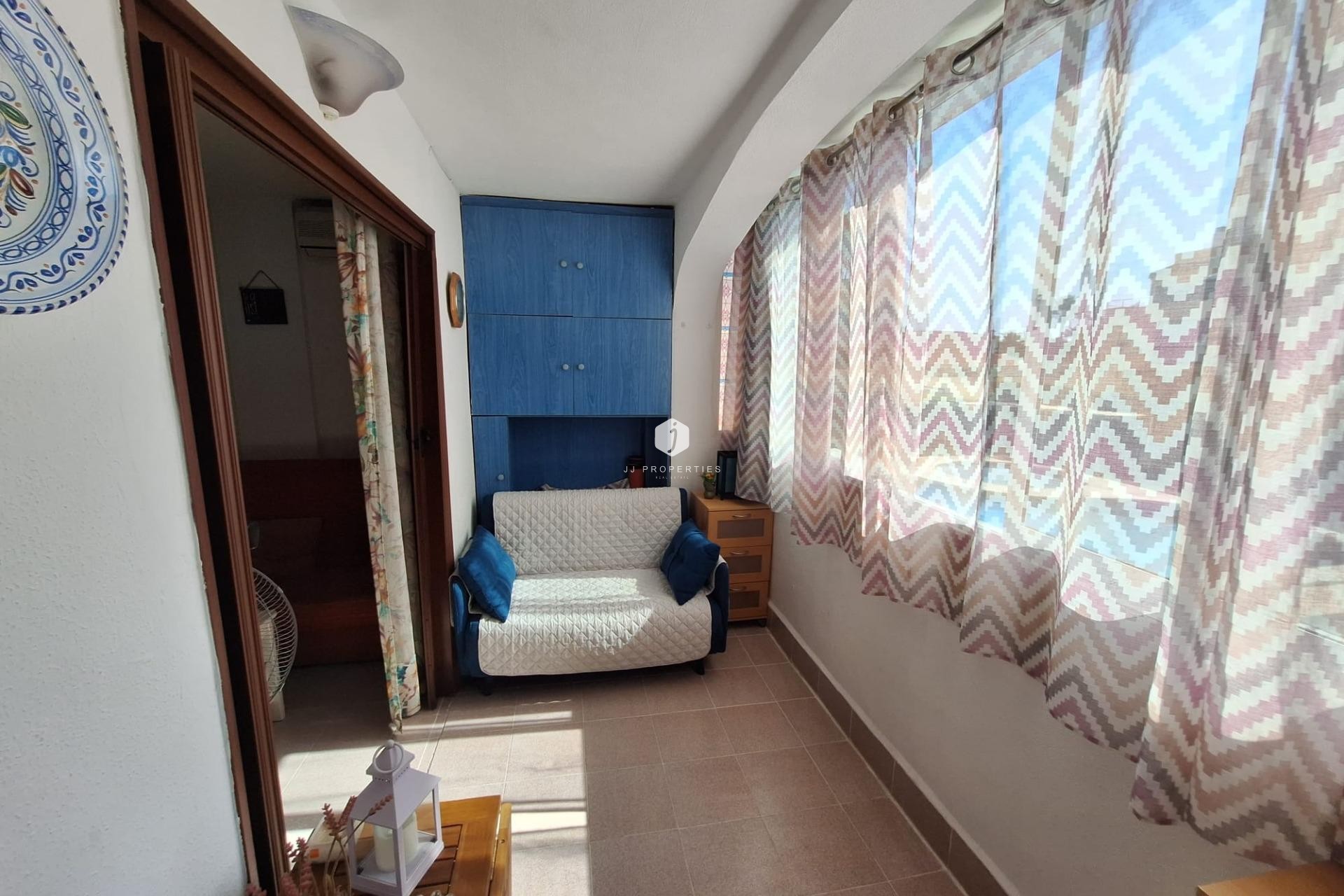 Z drugiej ręki - Mieszkanie w bloku -
Torrevieja - Nueva Torrevieja