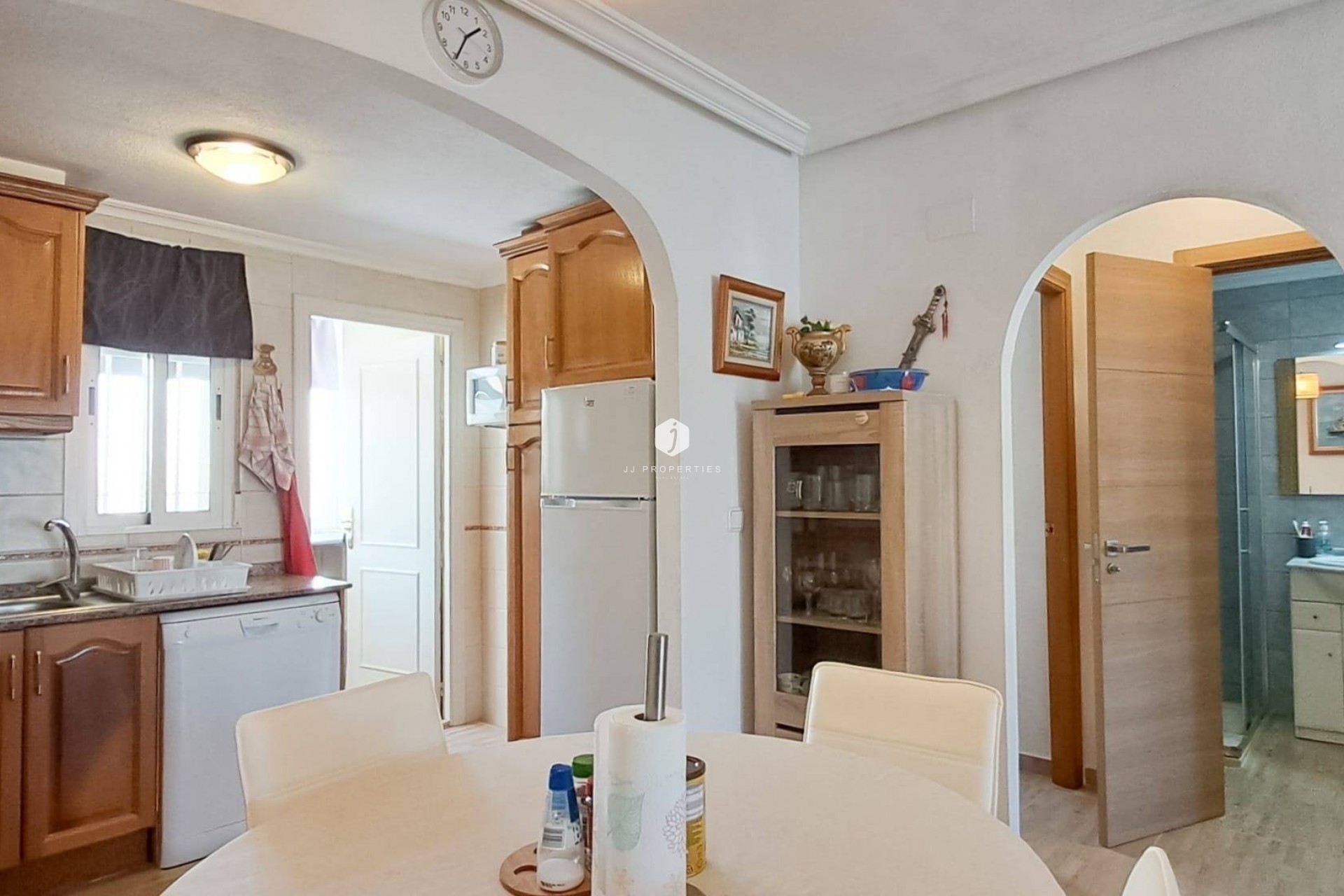 Z drugiej ręki - Mieszkanie w bloku -
Torrevieja - Parque Acuático - Sector 25