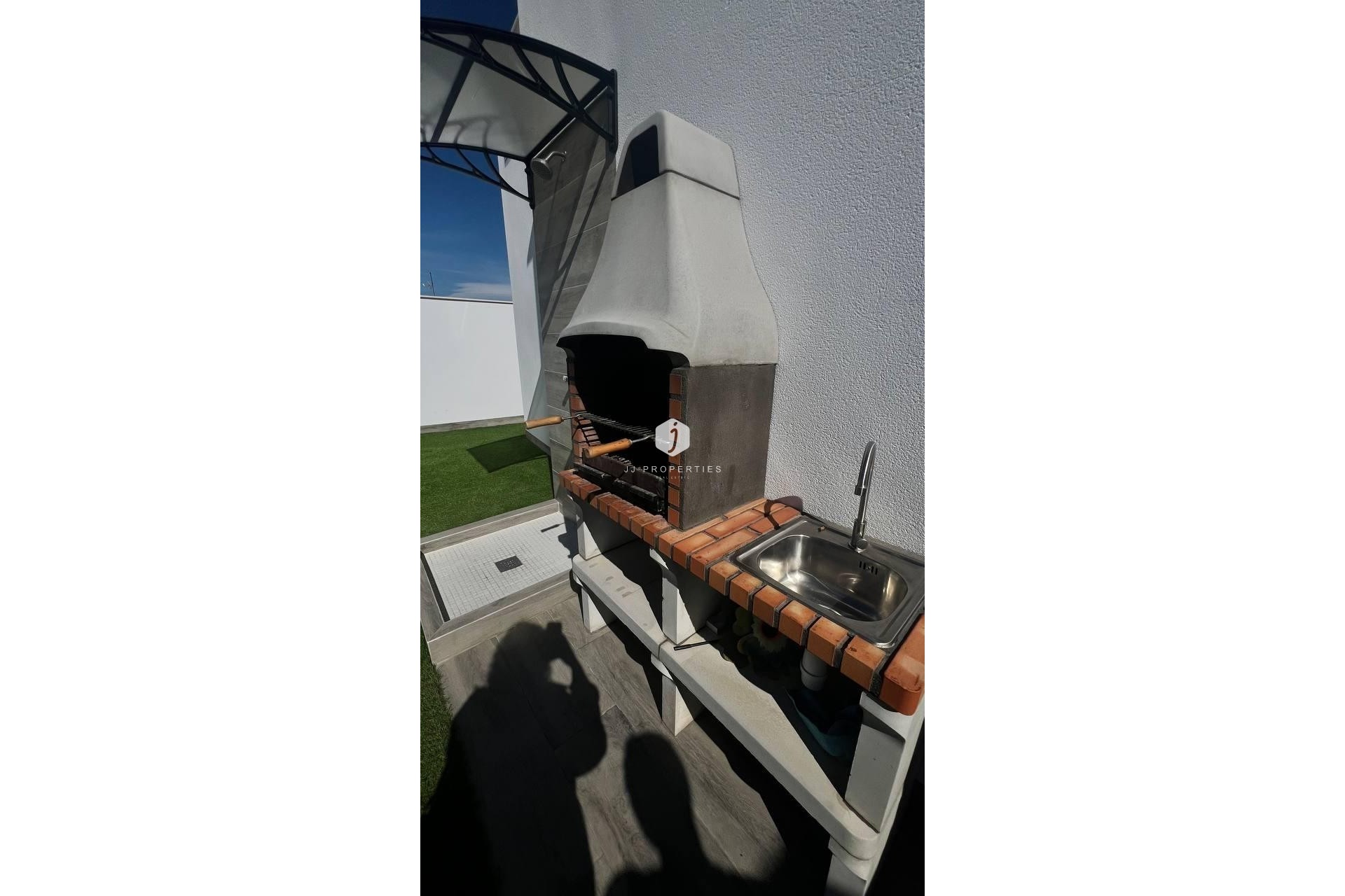 Z drugiej ręki - Mieszkanie w bloku -
Torrevieja - PARQUE DE LAS NACIONES