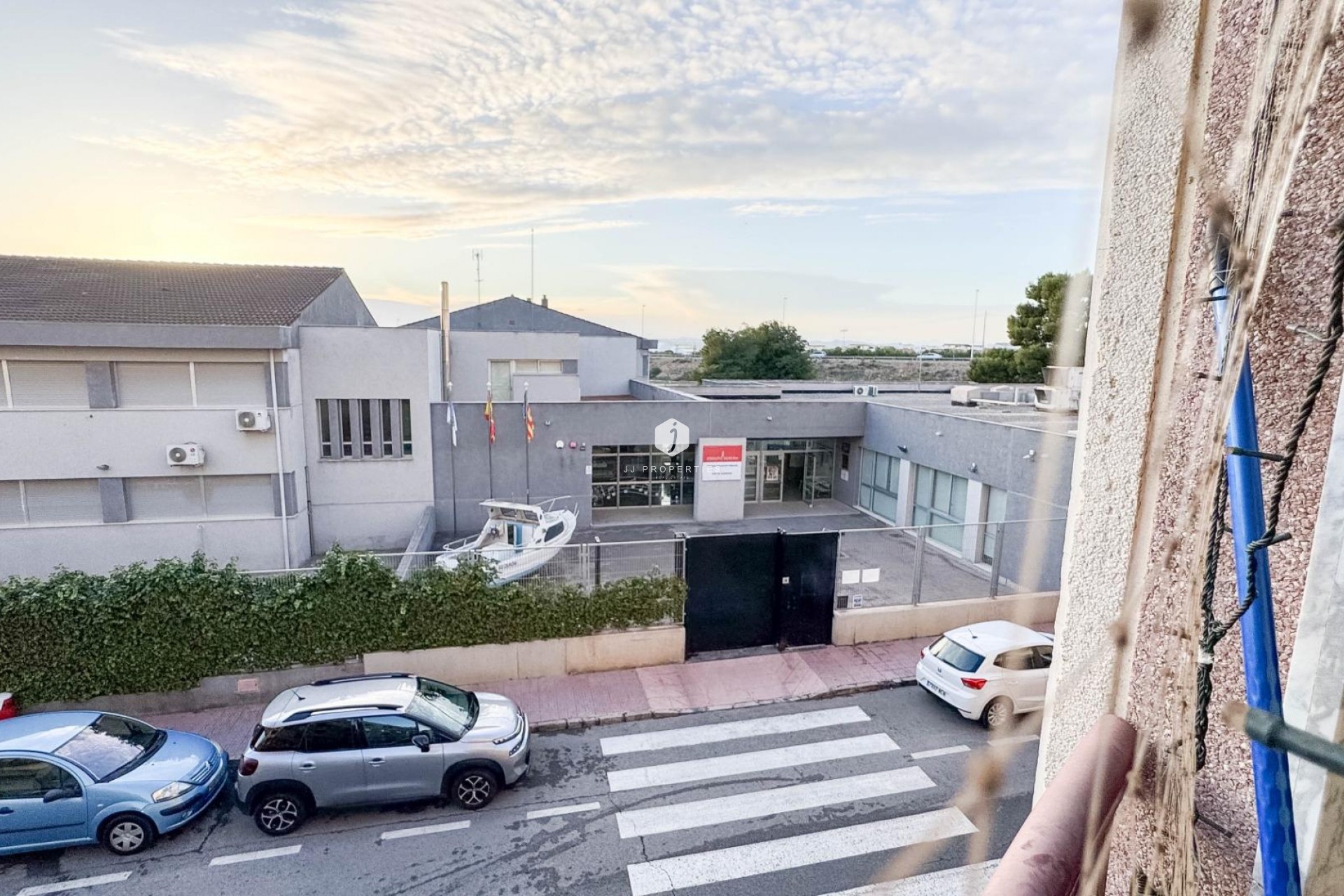Z drugiej ręki - Mieszkanie w bloku -
Torrevieja - PARQUE DE LAS NACIONES