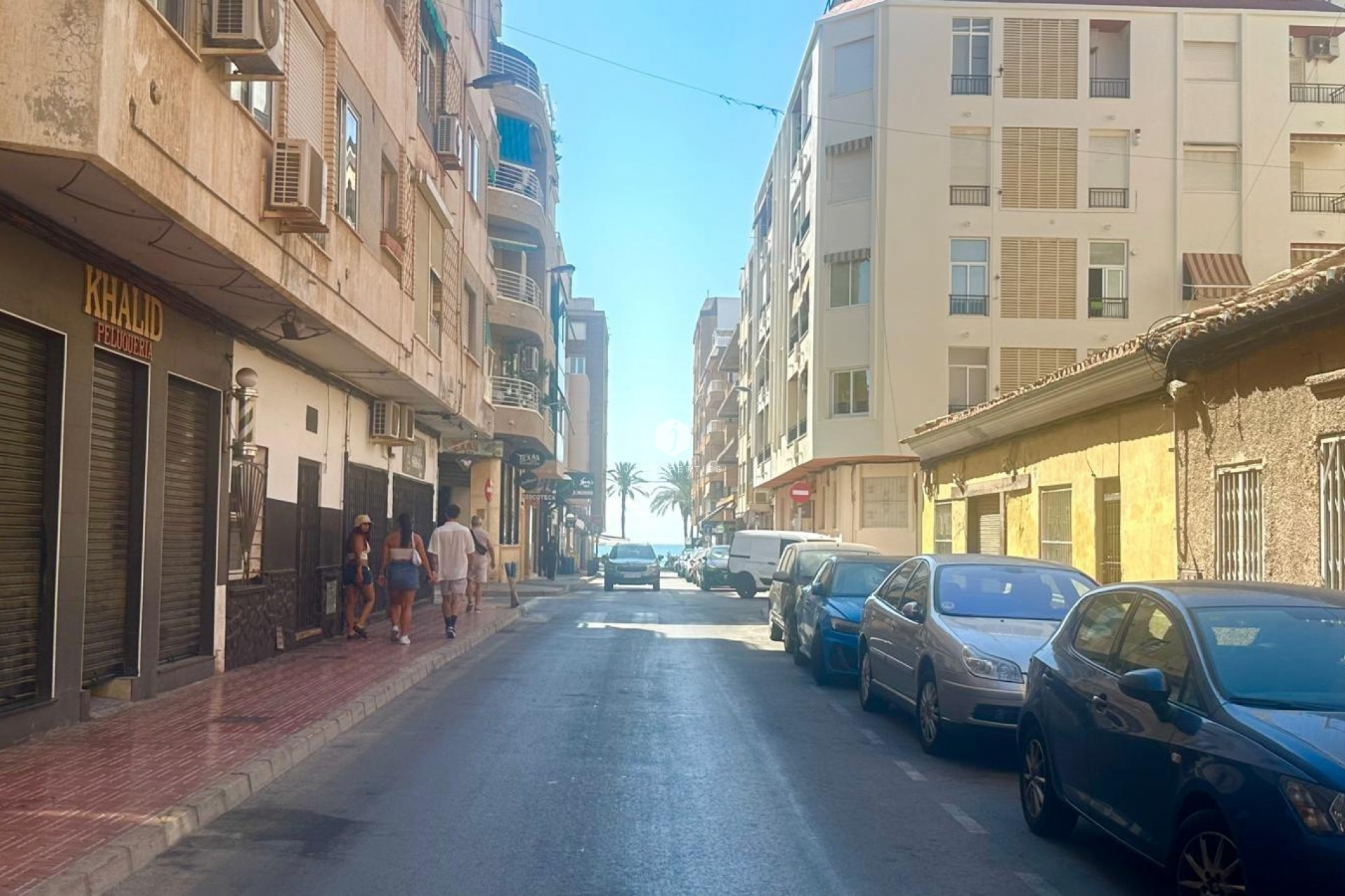 Z drugiej ręki - Mieszkanie w bloku -
Torrevieja - Paseo maritimo