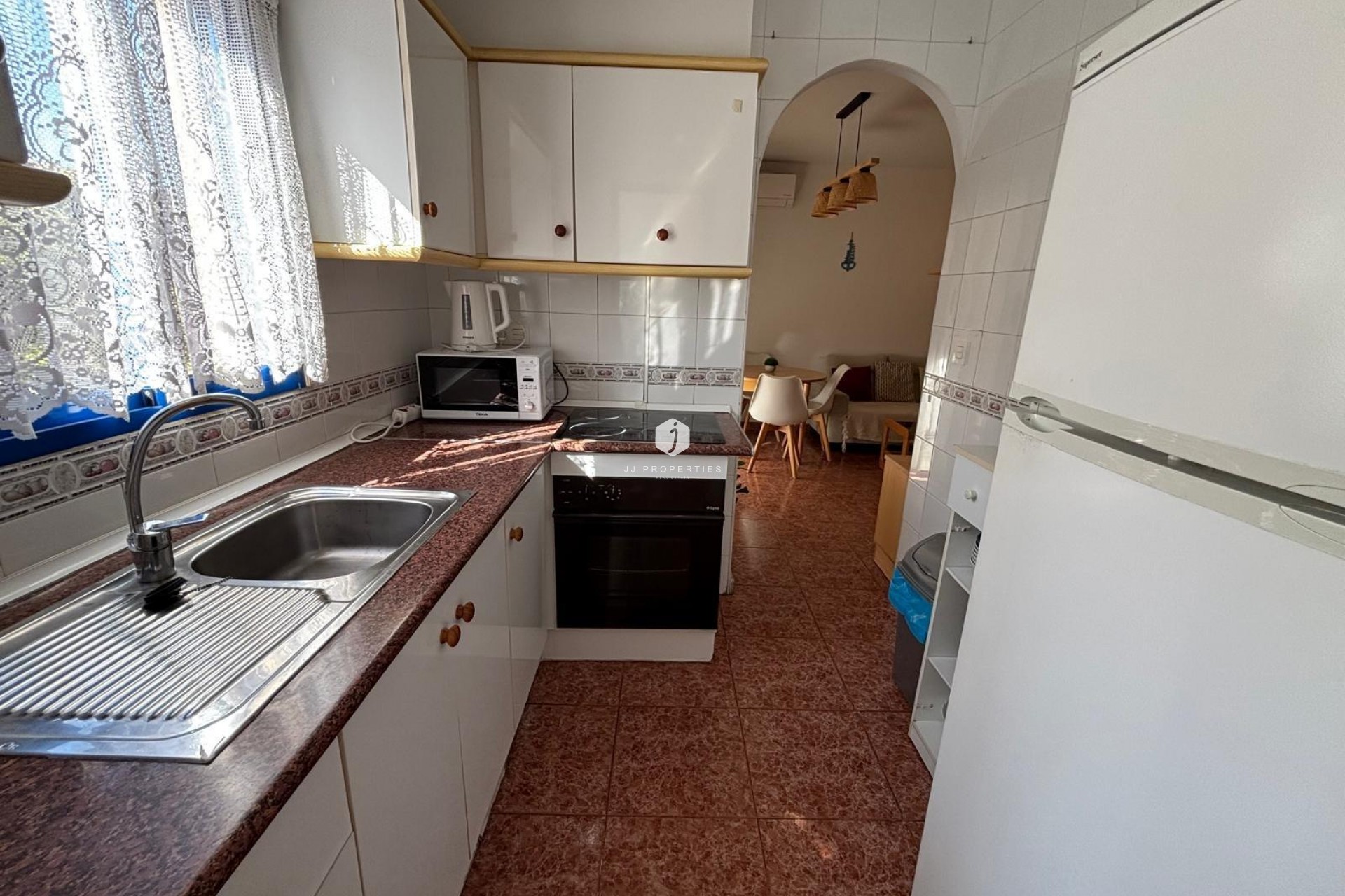 Z drugiej ręki - Mieszkanie w bloku -
Torrevieja - Playa de los Locos