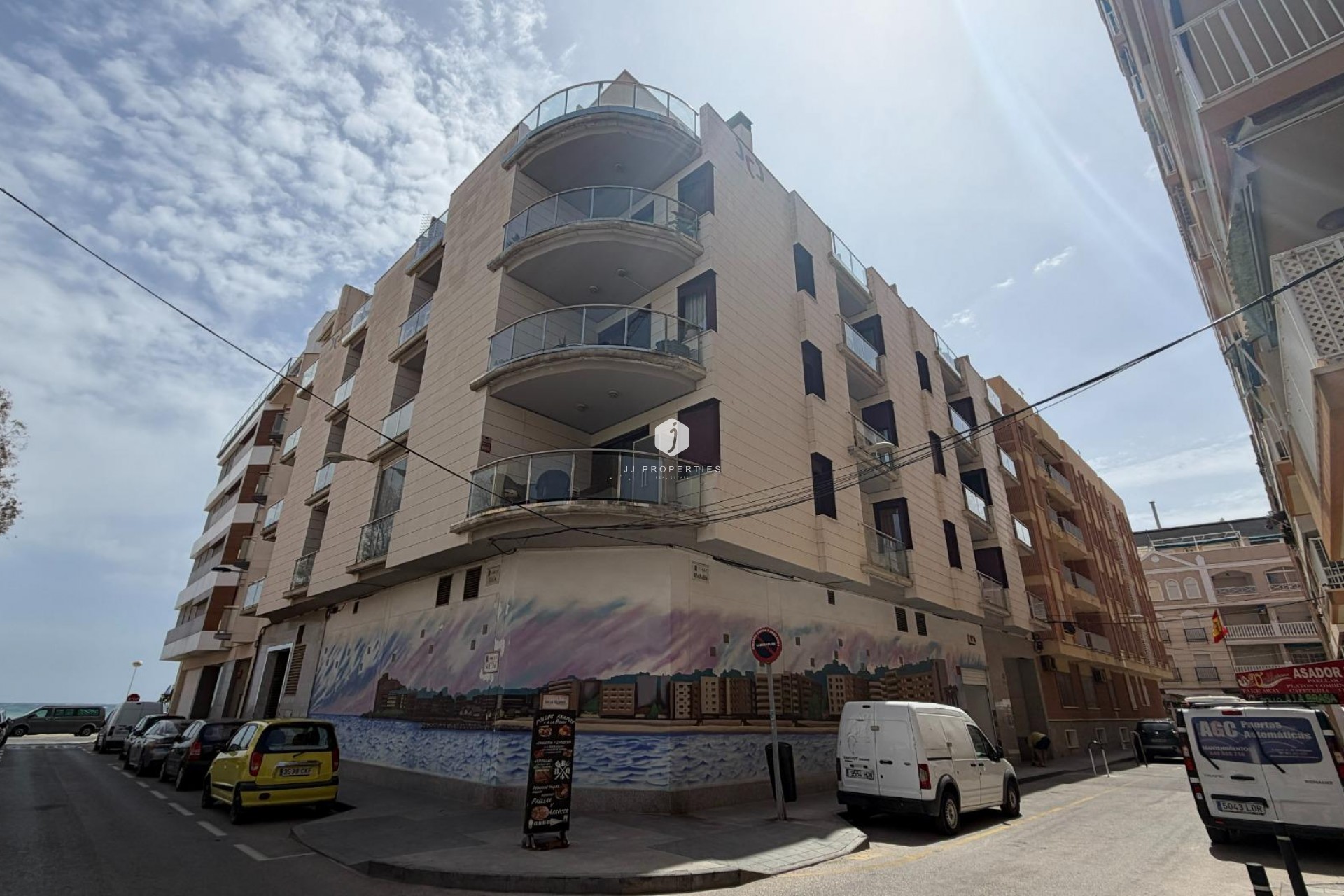 Z drugiej ręki - Mieszkanie w bloku -
Torrevieja - Playa de los Locos