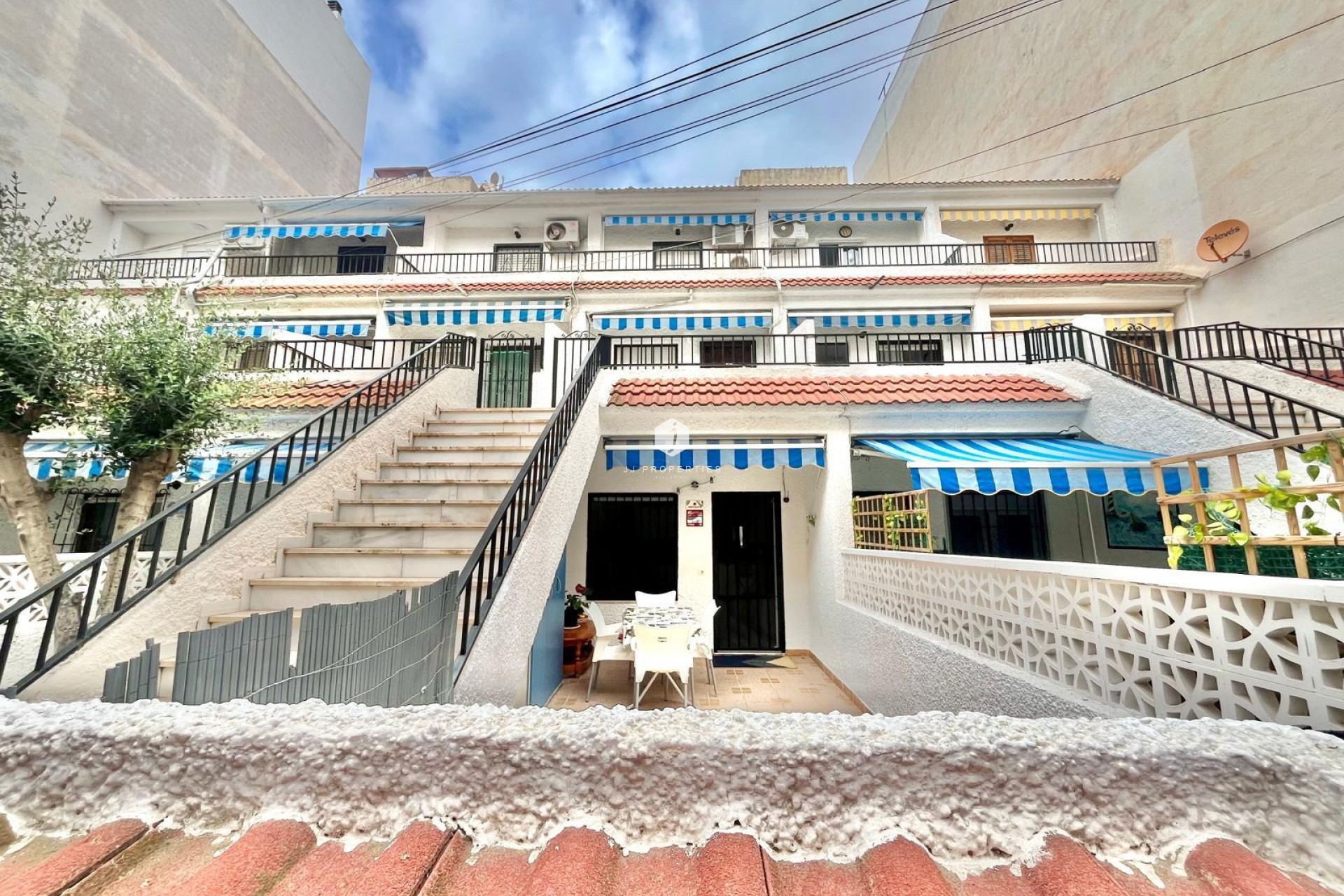 Z drugiej ręki - Mieszkanie w bloku -
Torrevieja - Playa de los Locos