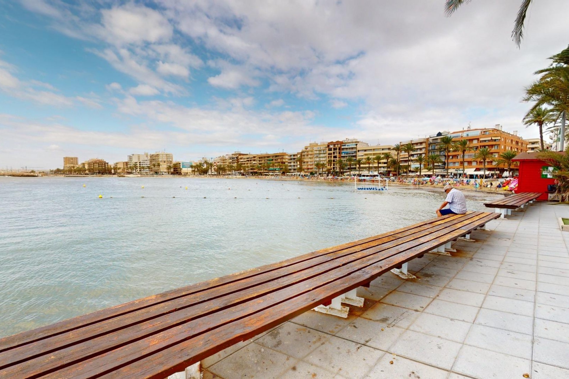 Z drugiej ręki - Mieszkanie w bloku -
Torrevieja - Playa del Cura