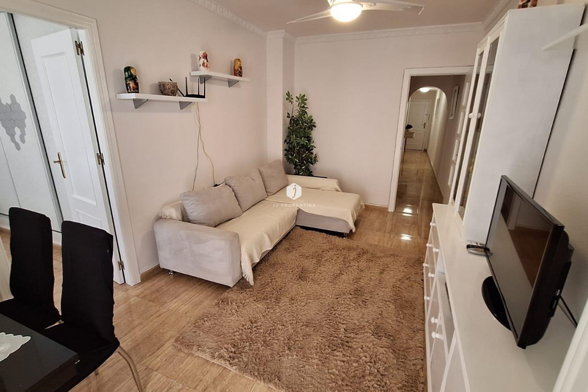 Z drugiej ręki - Mieszkanie w bloku -
Torrevieja - Playa del Cura