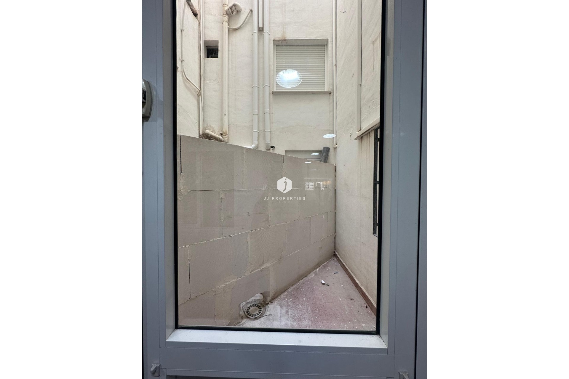 Z drugiej ręki - Mieszkanie w bloku -
Torrevieja - Playa del Cura