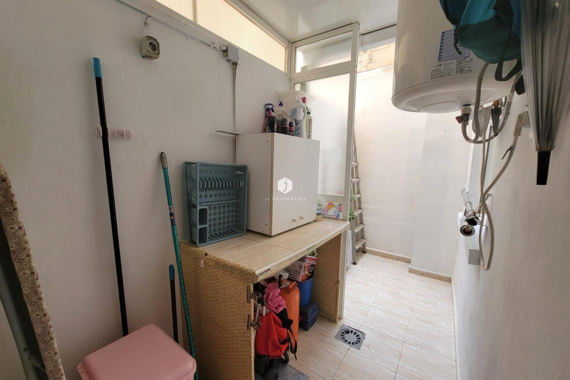 Z drugiej ręki - Mieszkanie w bloku -
Torrevieja - Playa del Cura