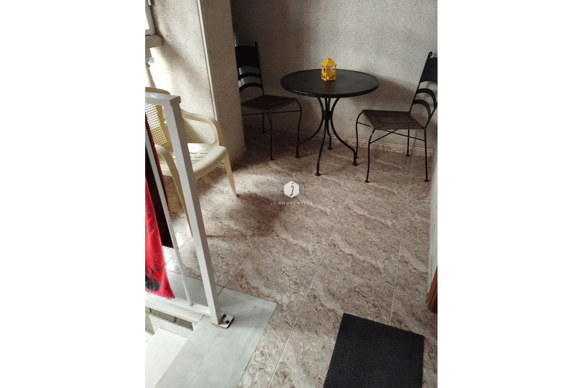 Z drugiej ręki - Mieszkanie w bloku -
Torrevieja - Playa del Cura