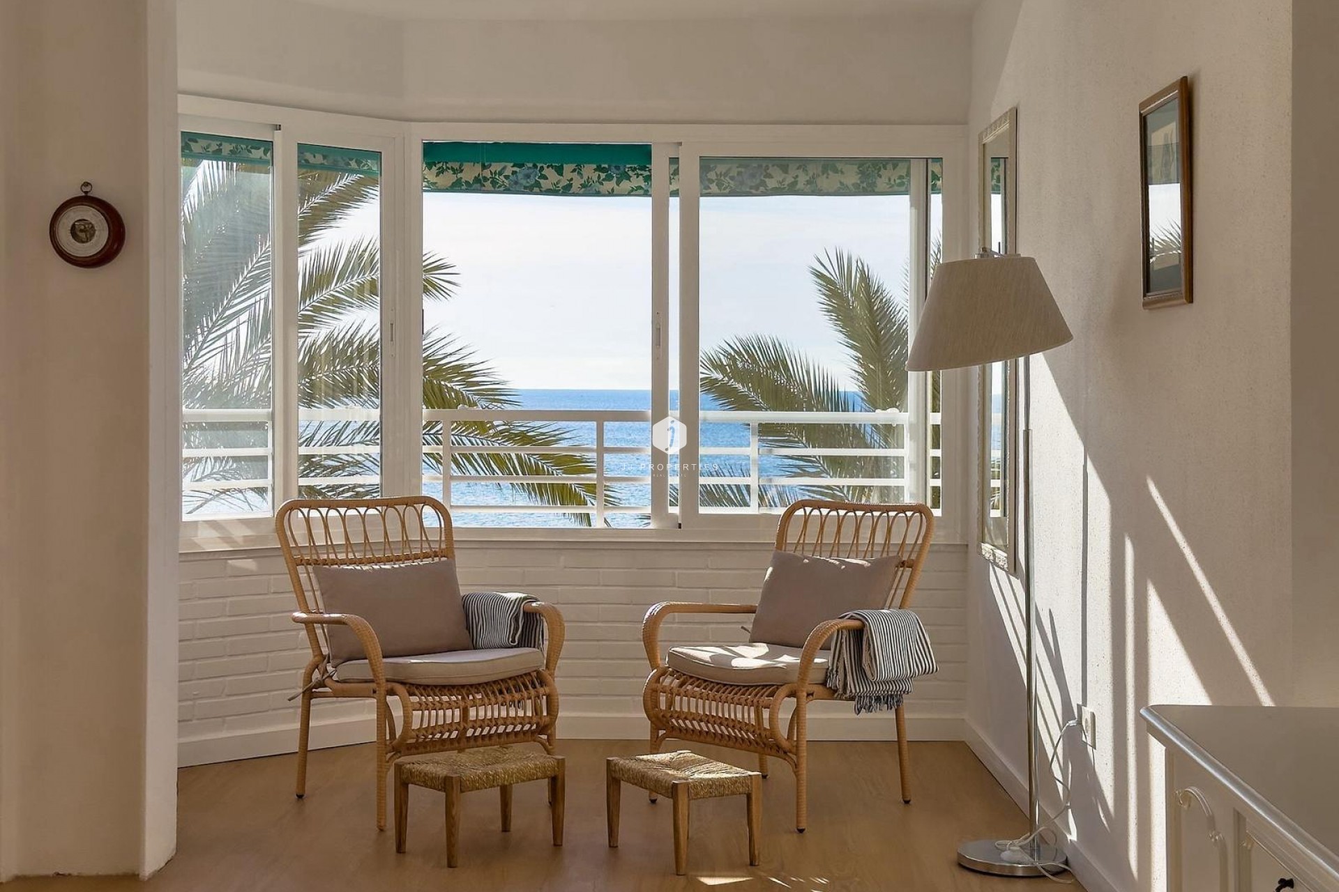 Z drugiej ręki - Mieszkanie w bloku -
Torrevieja - Playa del Cura