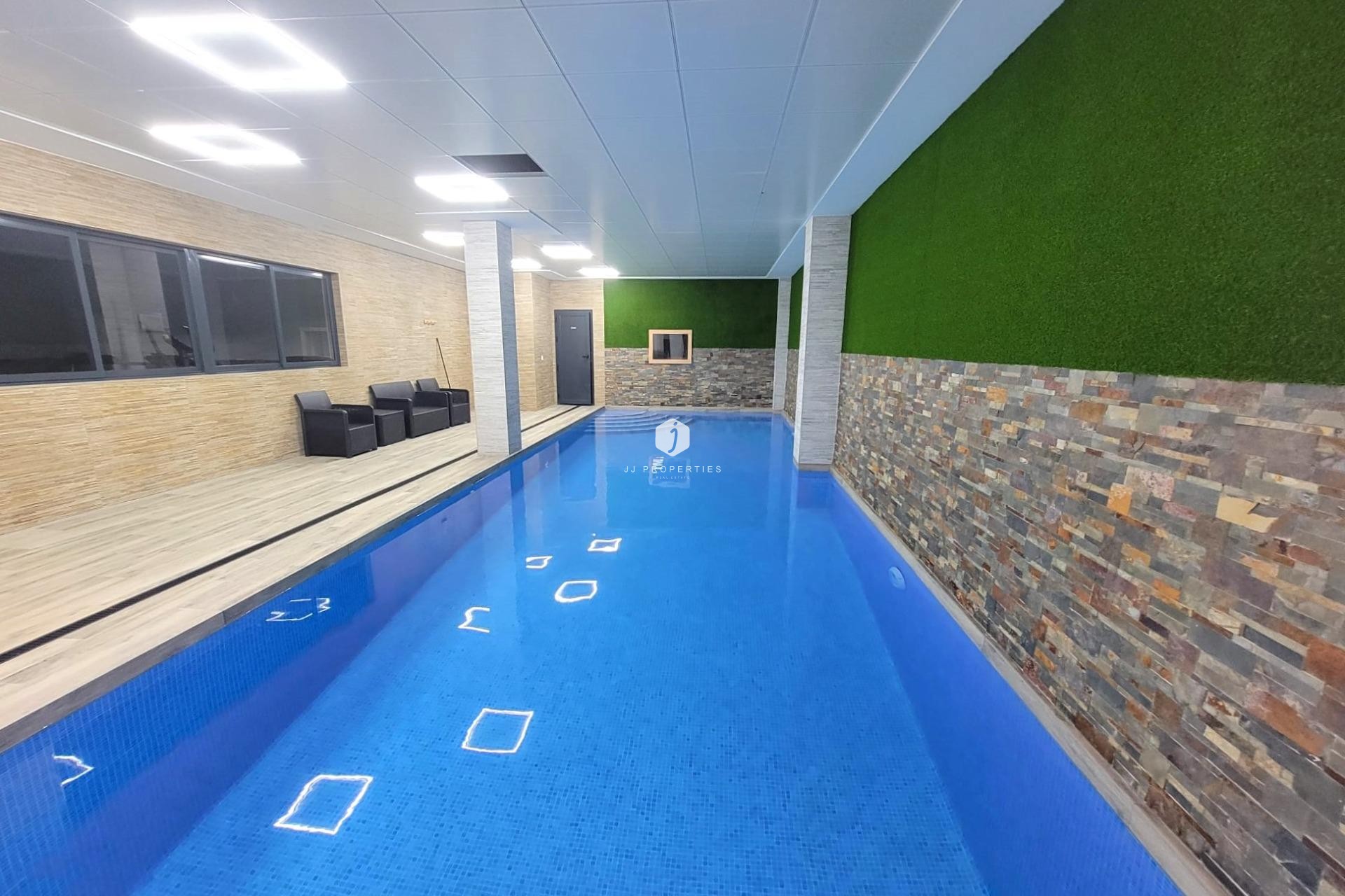 Z drugiej ręki - Mieszkanie w bloku -
Torrevieja - Playa del Cura