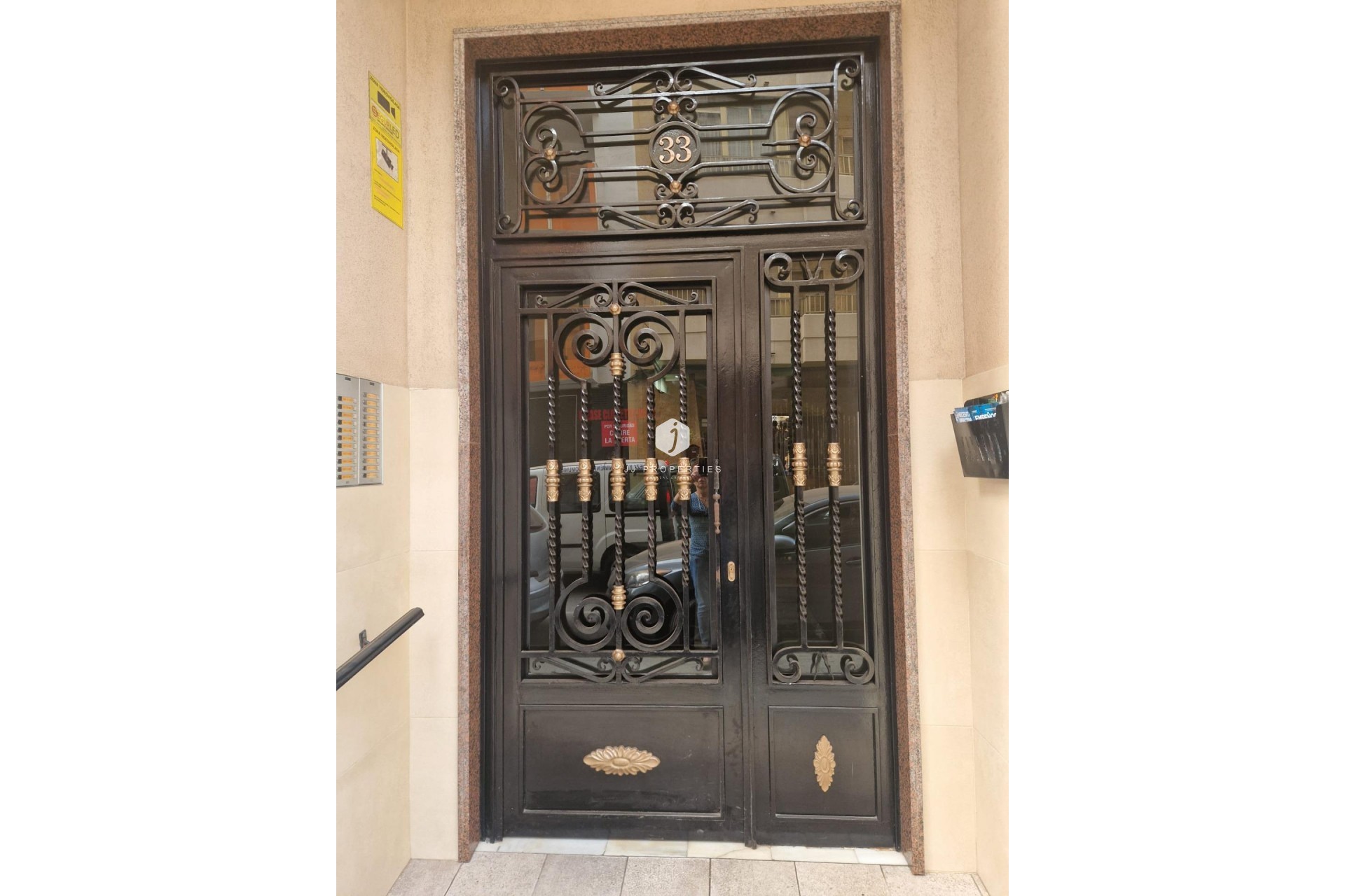 Z drugiej ręki - Mieszkanie w bloku -
Torrevieja - Playa del Cura