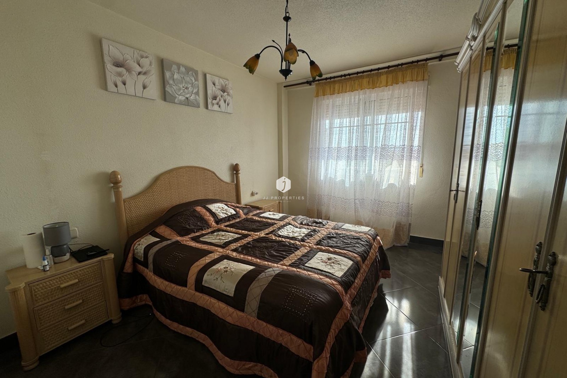 Z drugiej ręki - Mieszkanie w bloku -
Torrevieja - Playa del Cura