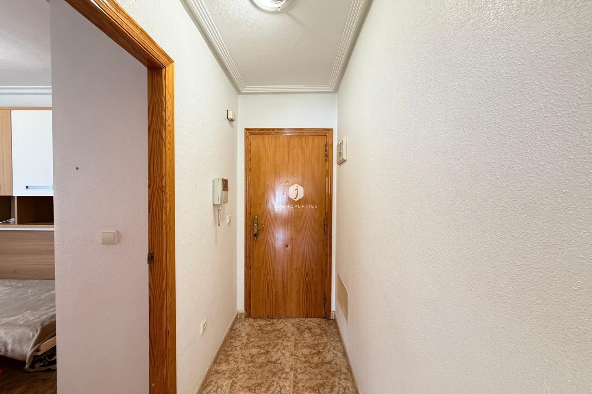 Z drugiej ręki - Mieszkanie w bloku -
Torrevieja - Playa del Cura