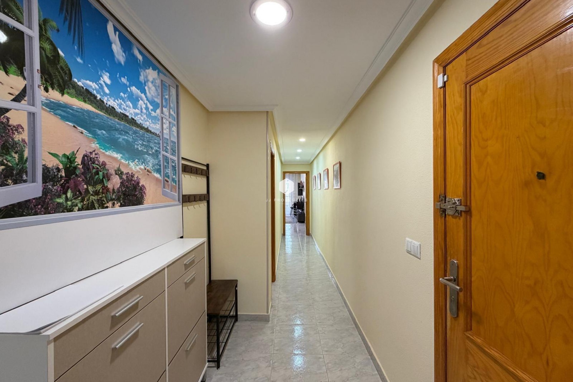 Z drugiej ręki - Mieszkanie w bloku -
Torrevieja - Playa del Cura