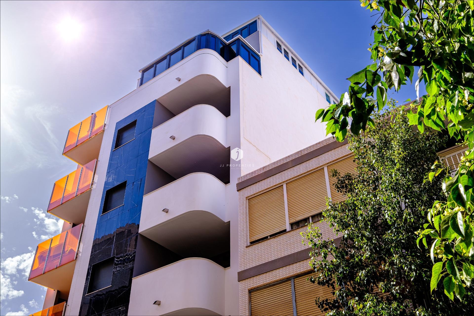 Z drugiej ręki - Mieszkanie w bloku -
Torrevieja - Playa del Cura