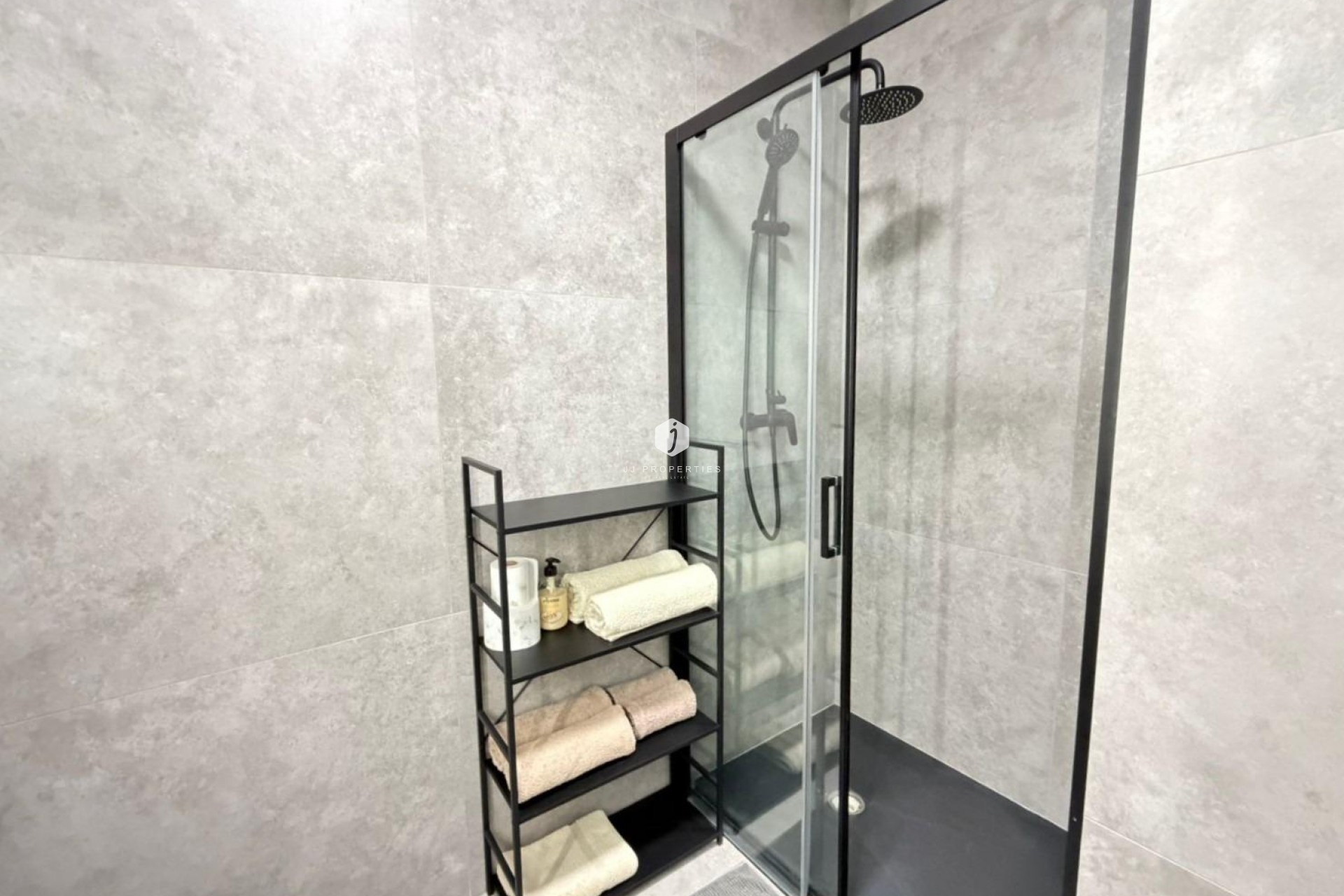 Z drugiej ręki - Mieszkanie w bloku -
Torrevieja - Playa del Cura