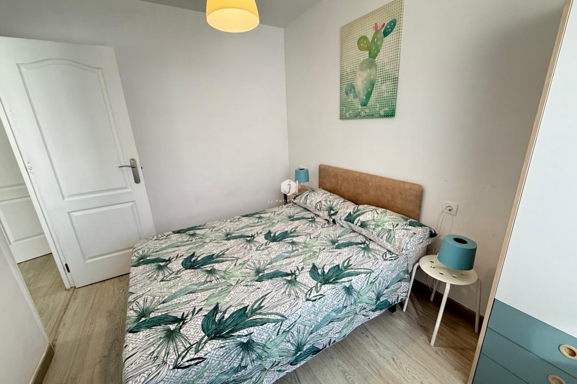 Z drugiej ręki - Mieszkanie w bloku -
Torrevieja - Playa del Cura